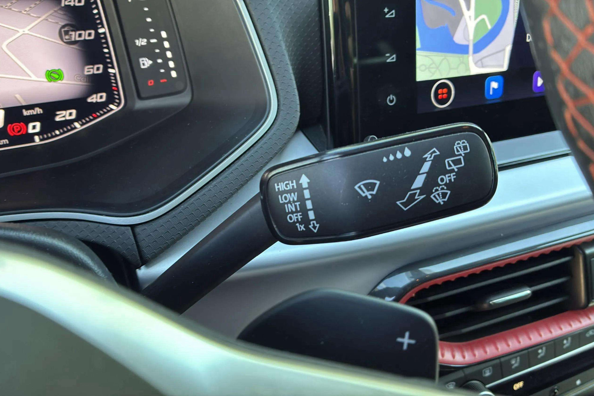 SEAT Arona 1.5 TSI DSG FR XL - foto 16