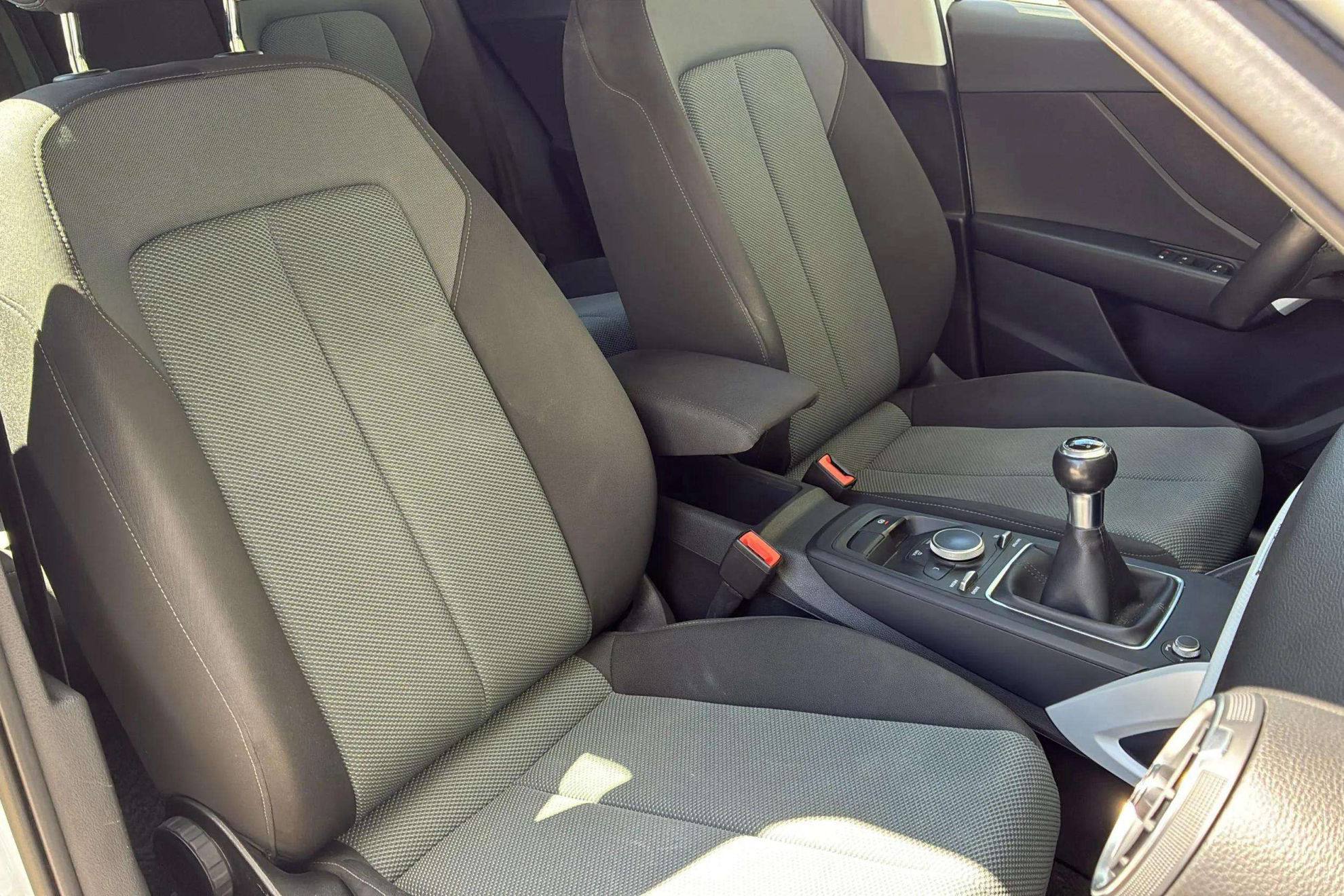 Audi Q2 Advanced 30 TFSI - foto 11