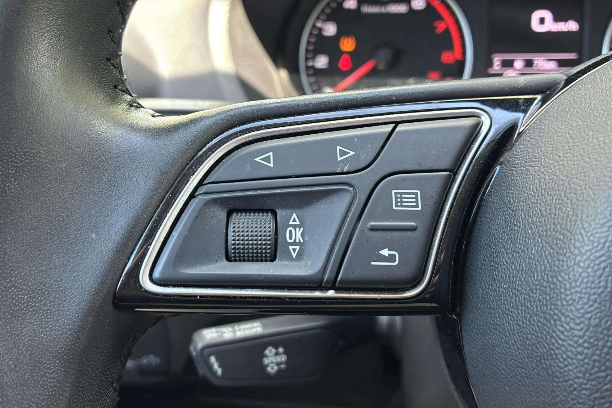 Audi Q2 Advanced 30 TFSI - foto 14