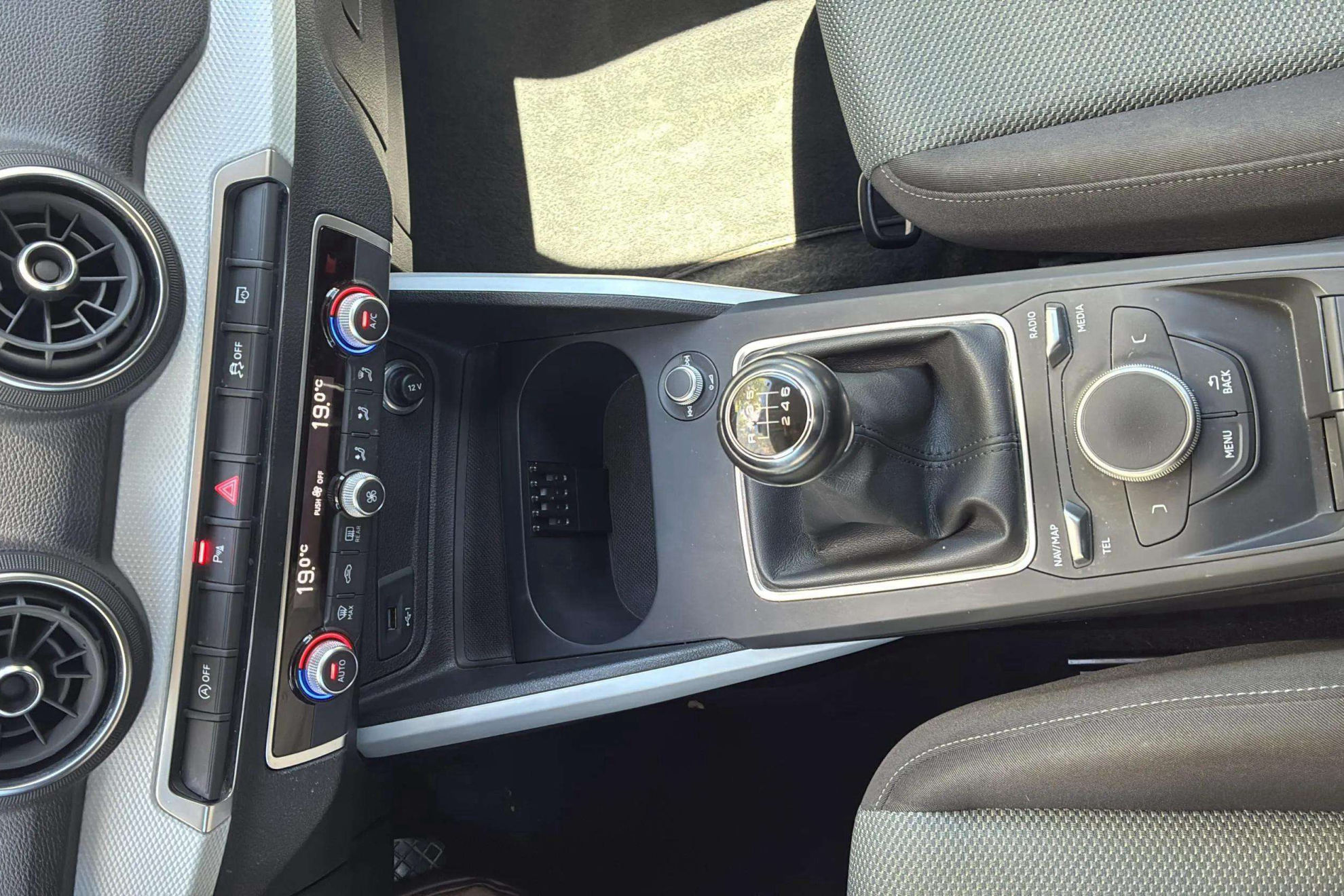 Audi Q2 Advanced 30 TFSI - foto 19