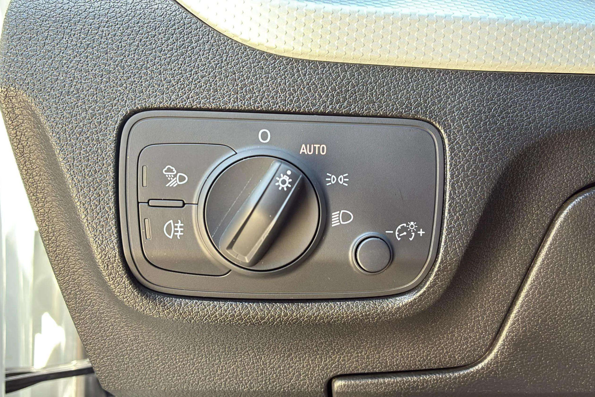 Audi Q2 Advanced 30 TFSI - foto 20