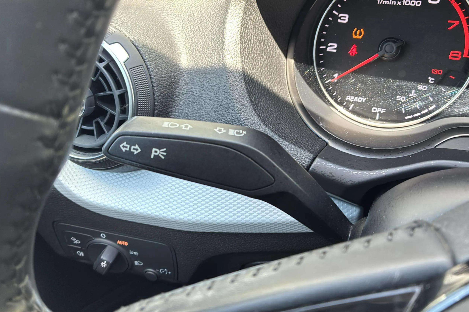 Audi Q2 Advanced 30 TFSI - foto 16