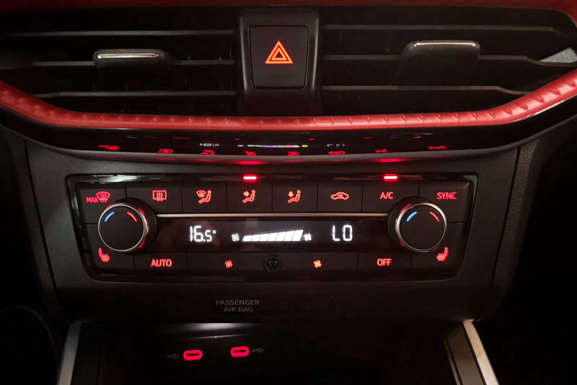 SEAT Arona 1.5 TSI DSG FR XL - foto 30
