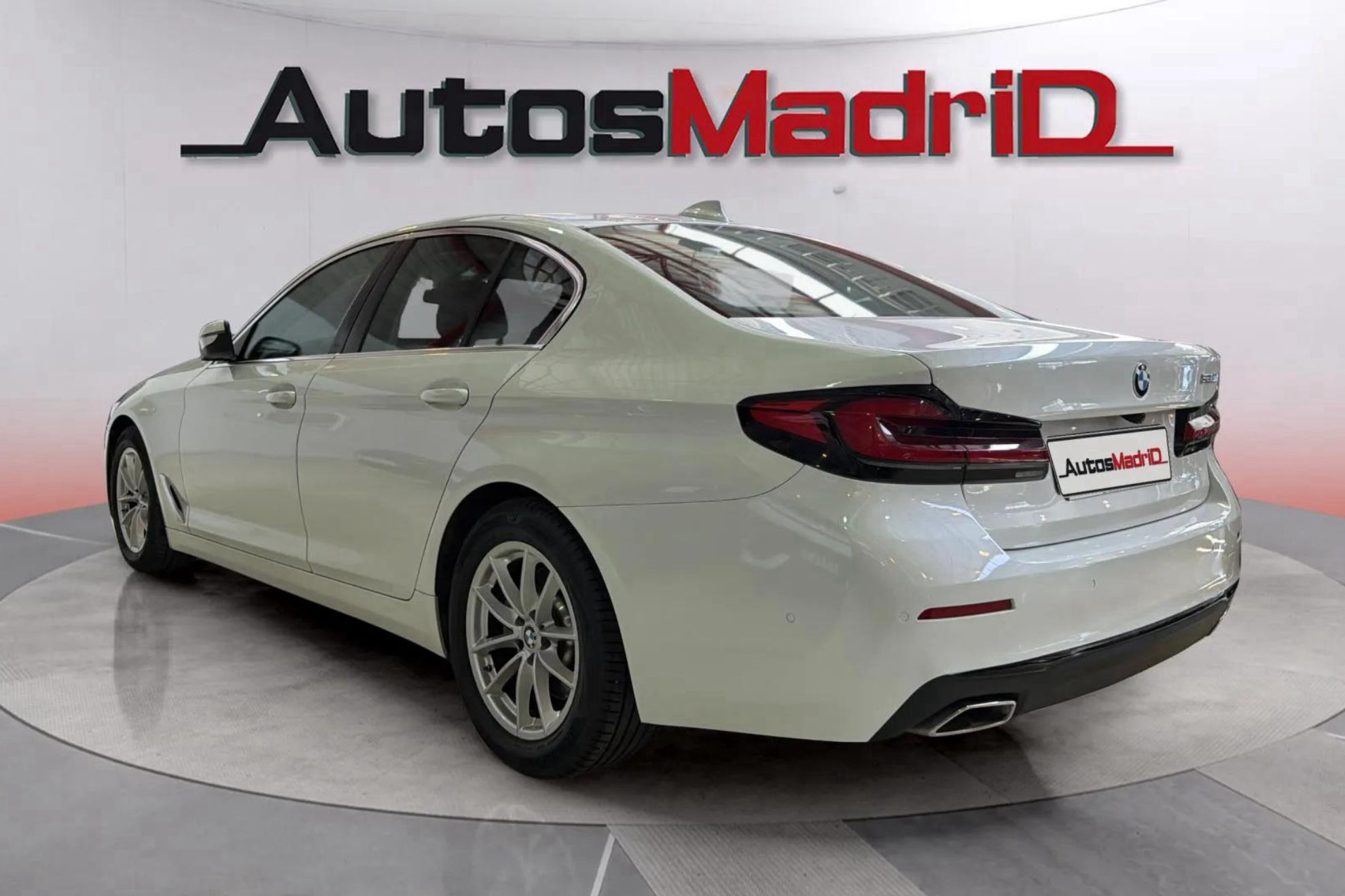 BMW Serie 5 520dA - foto 5