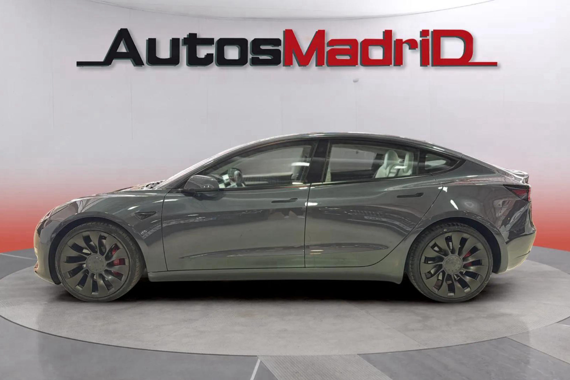Tesla Model 3 Performance AWD - foto 5