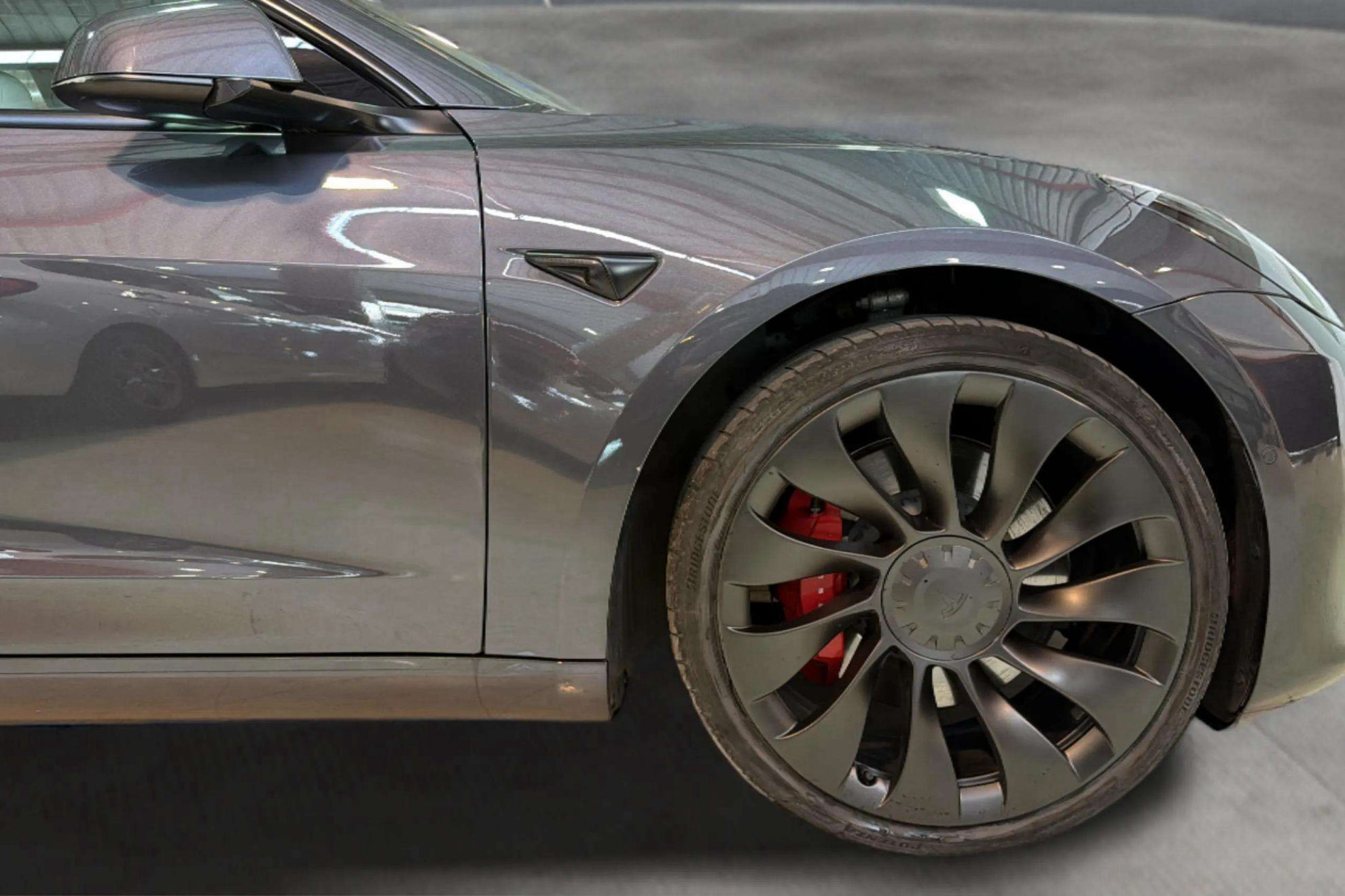 Tesla Model 3 Performance AWD - foto 12