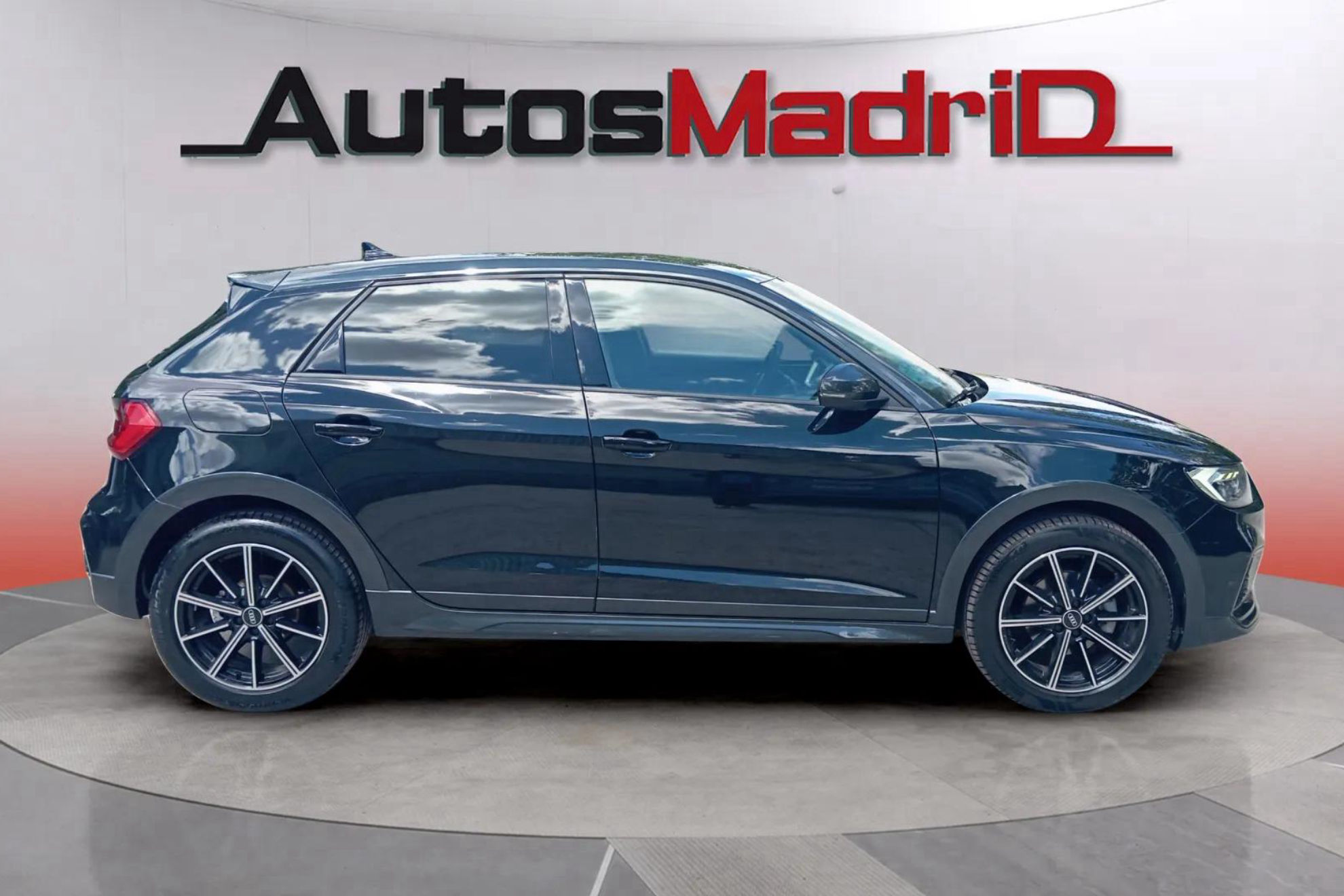 Audi A1 citycarver Black line 30 TFSI S tro - foto 8