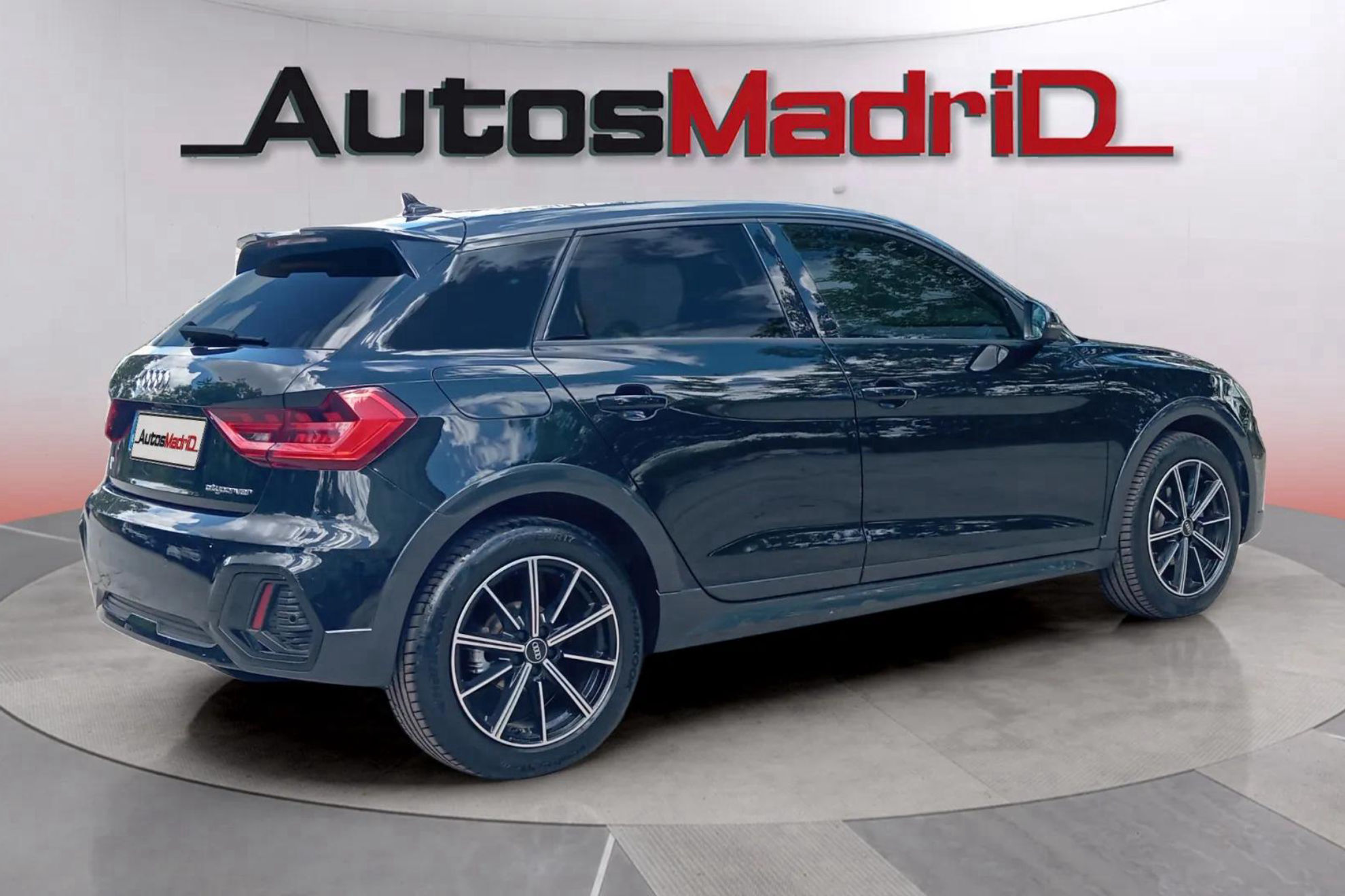 Audi A1 citycarver Black line 30 TFSI S tro - foto 7