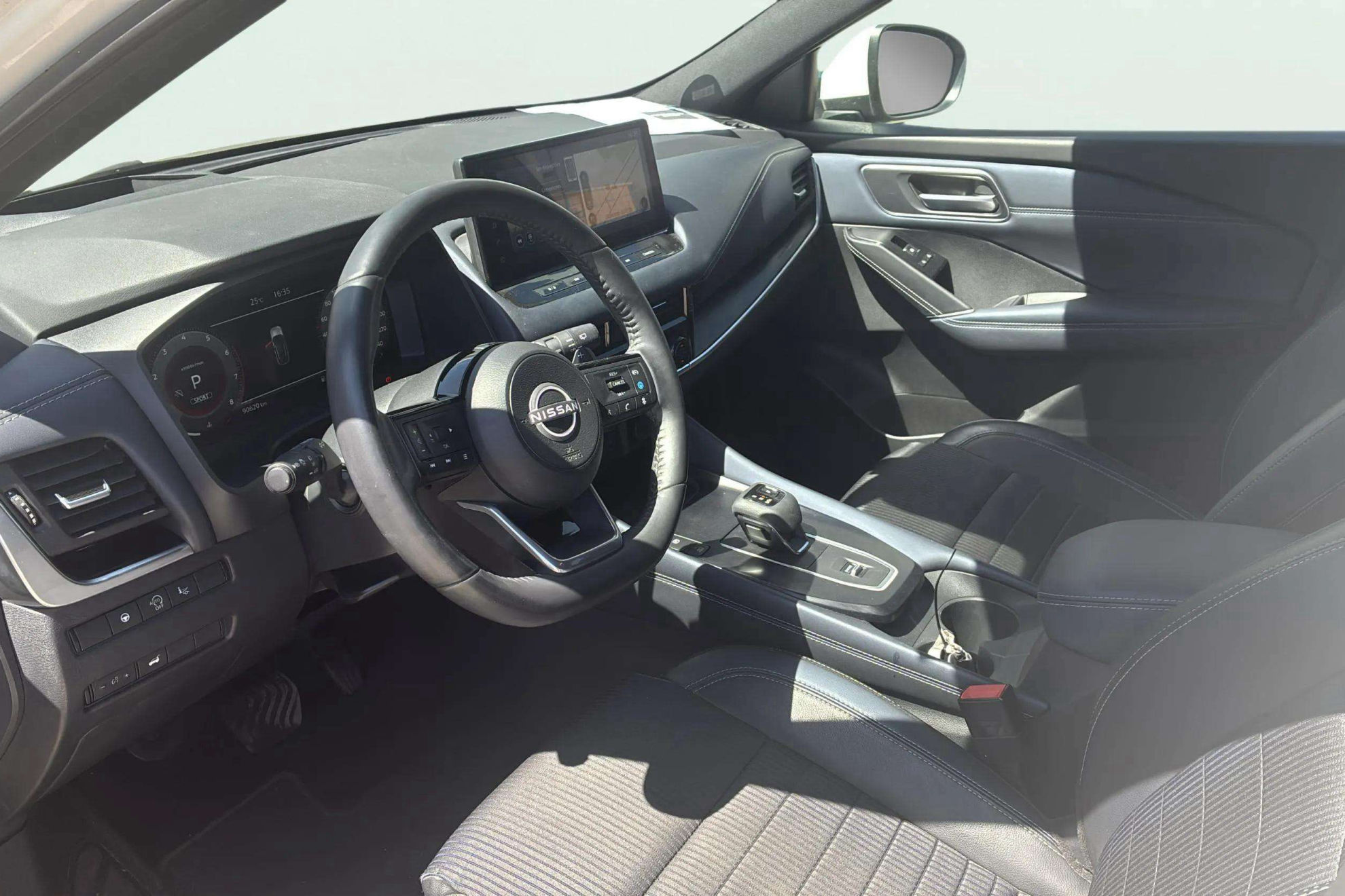 Nissan Qashqai DIG-T mHEV Xtronic N-Connecta - foto 16