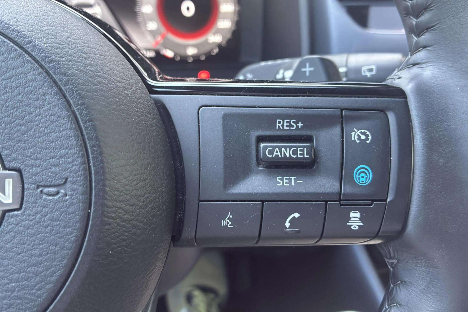 Nissan Qashqai DIG-T mHEV Xtronic N-Connecta - foto 19