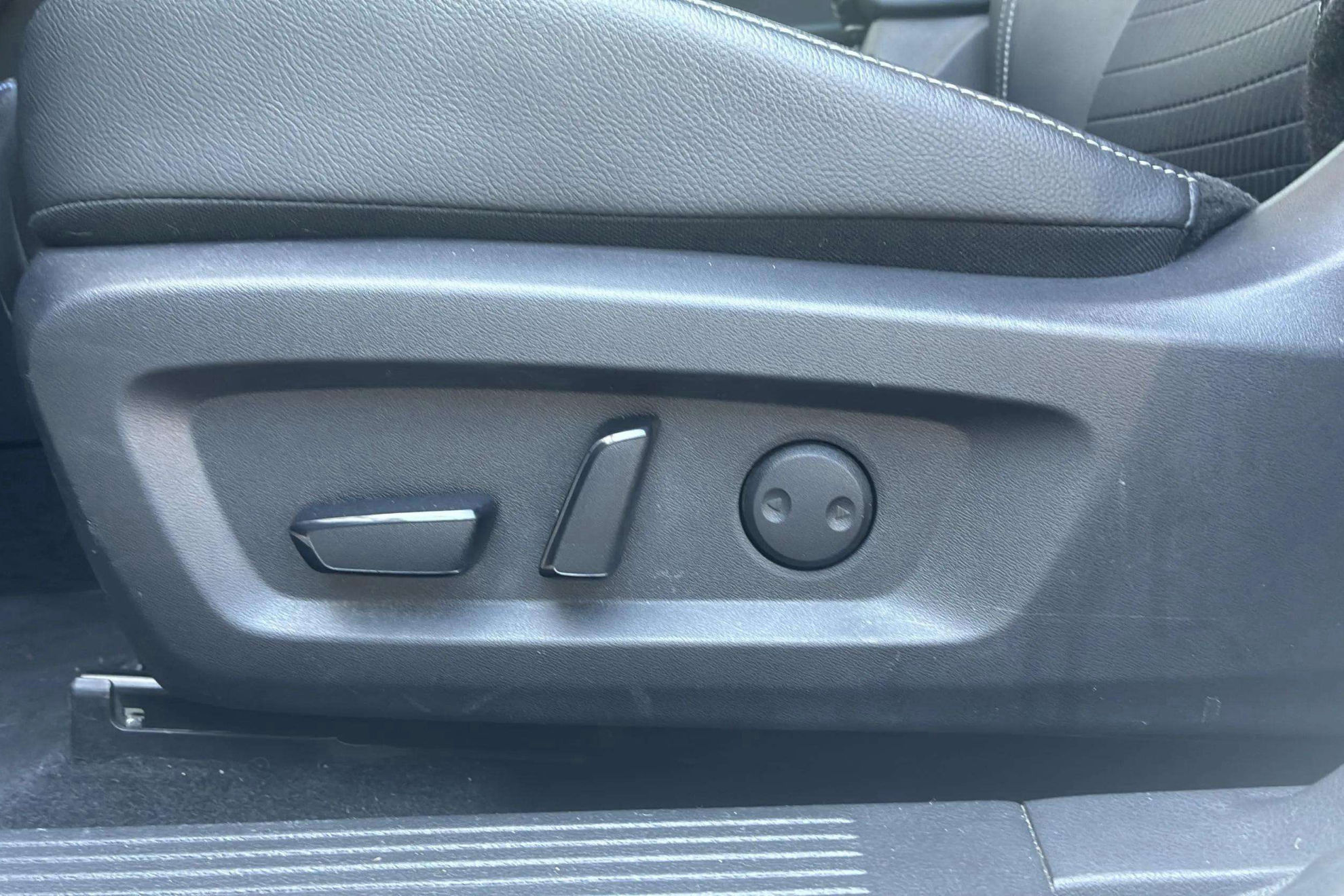 Nissan Qashqai DIG-T mHEV Xtronic N-Connecta - foto 12
