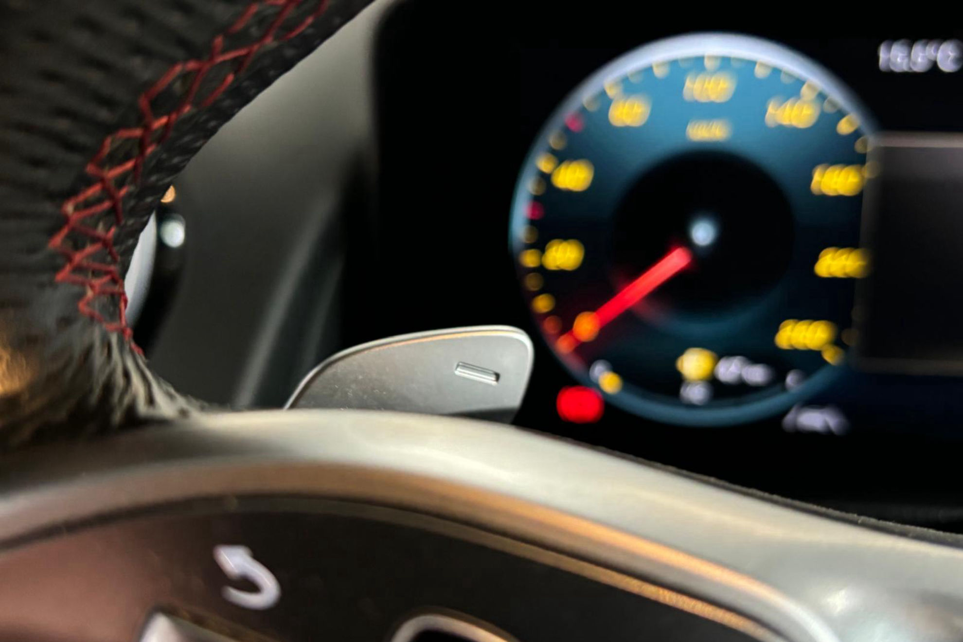 Mercedes-Benz GLB 200 d - foto 23