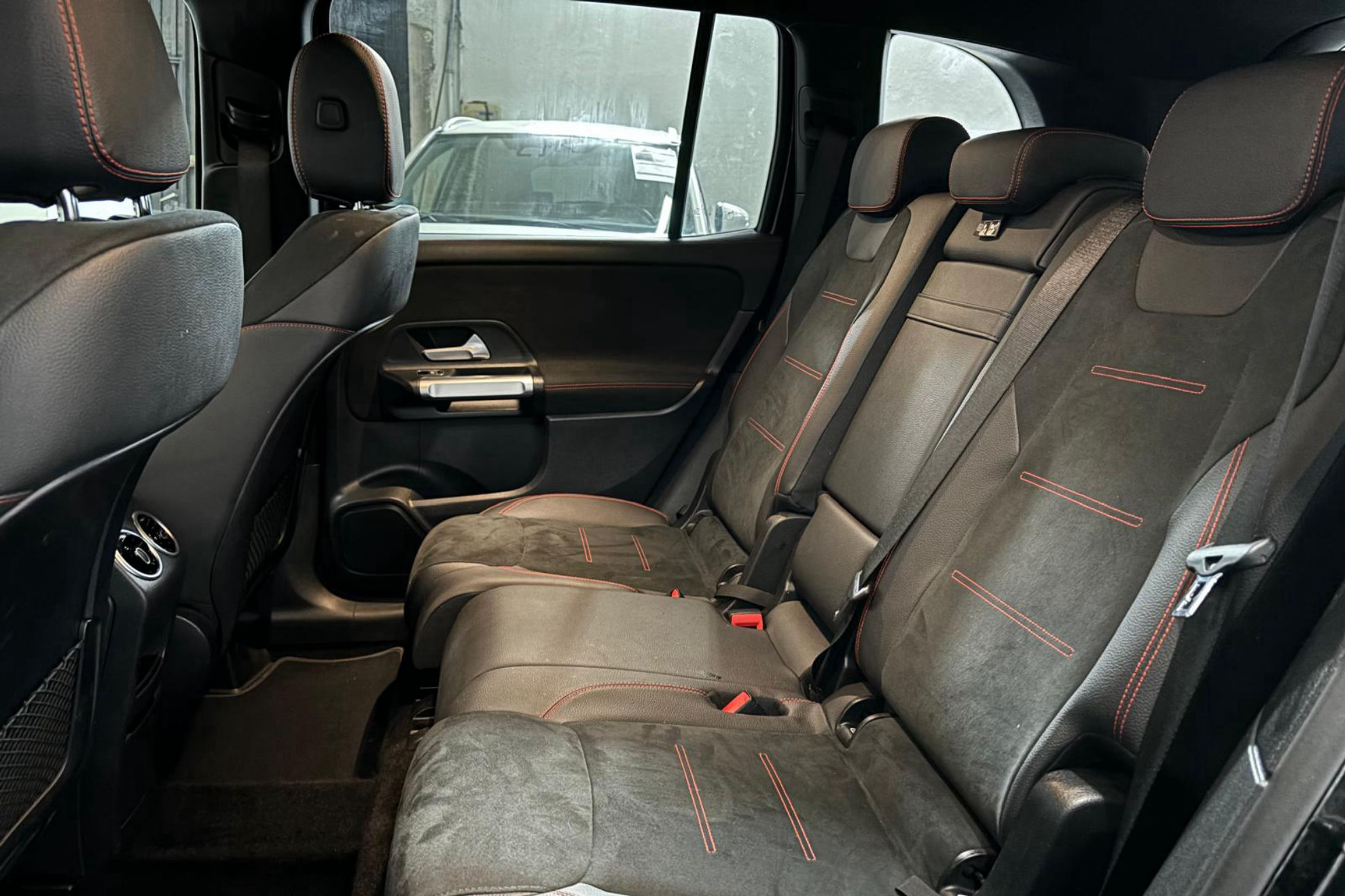 Mercedes-Benz GLB 200 d - foto 14