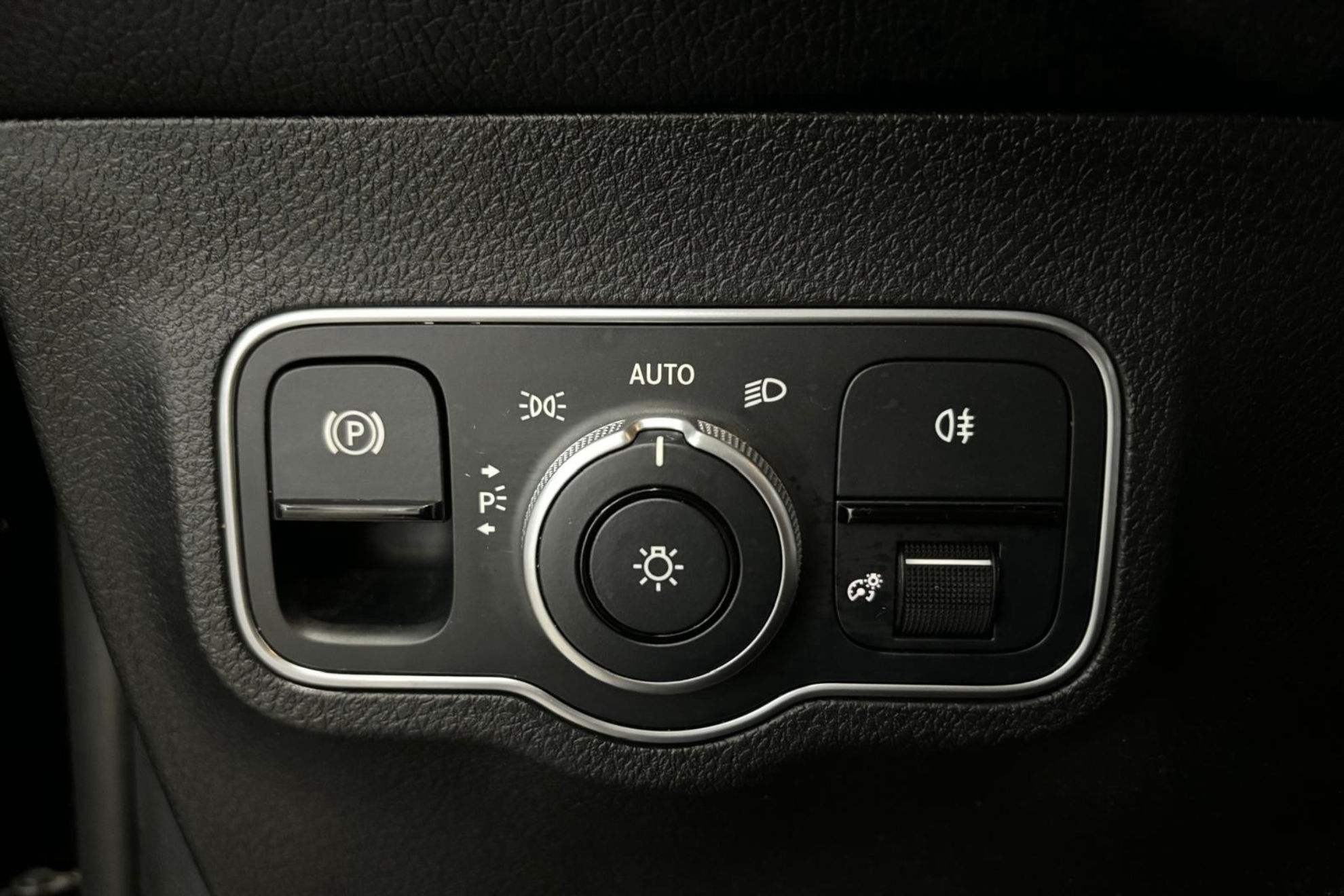 Mercedes-Benz GLB 200 d - foto 18