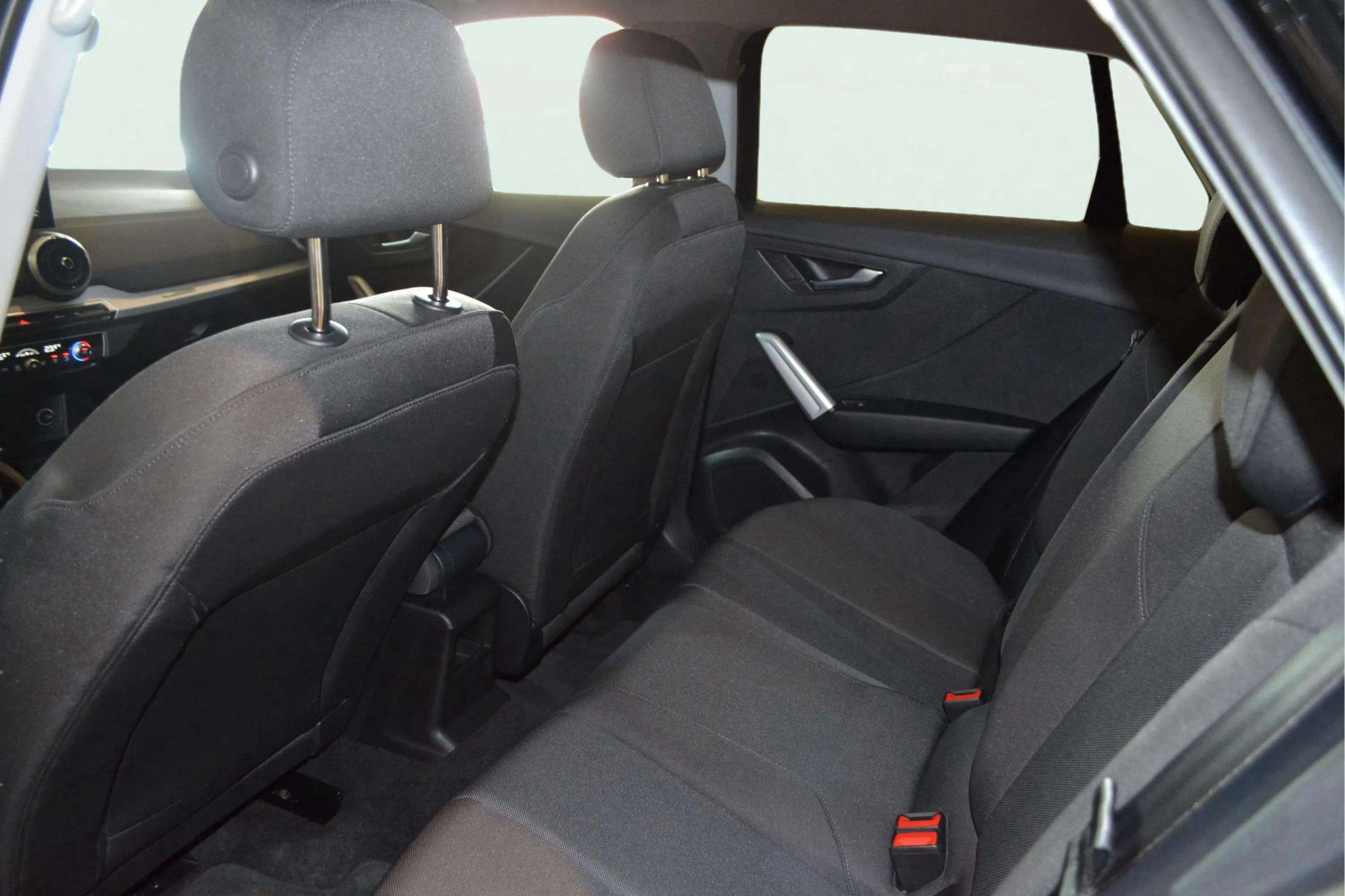 Audi Q2 Advanced 30 TDI - foto 11