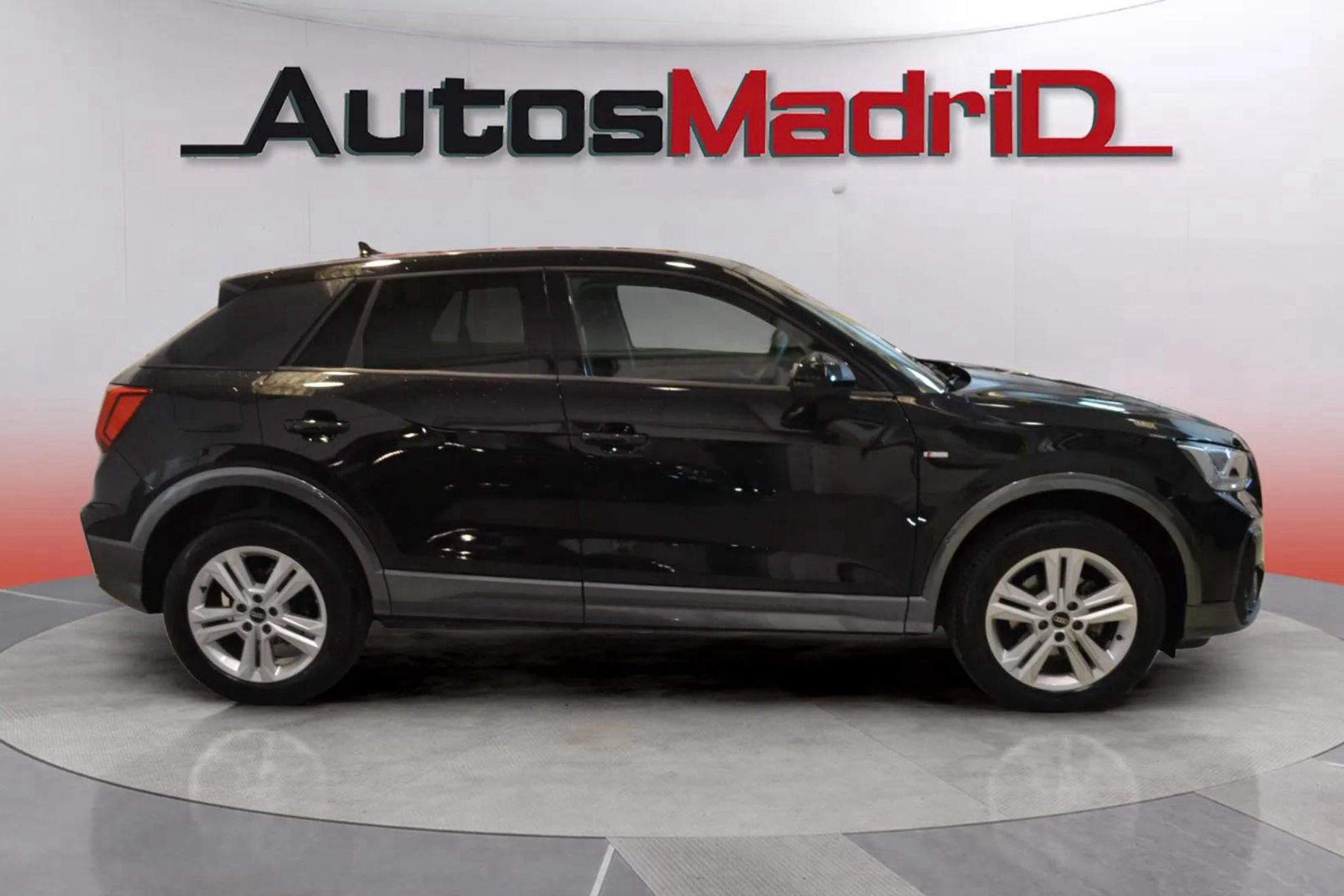 Audi Q2 Advanced 30 TDI - foto 8