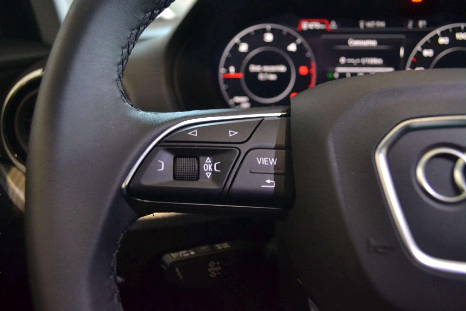 Audi Q2 Advanced 30 TDI - foto 18