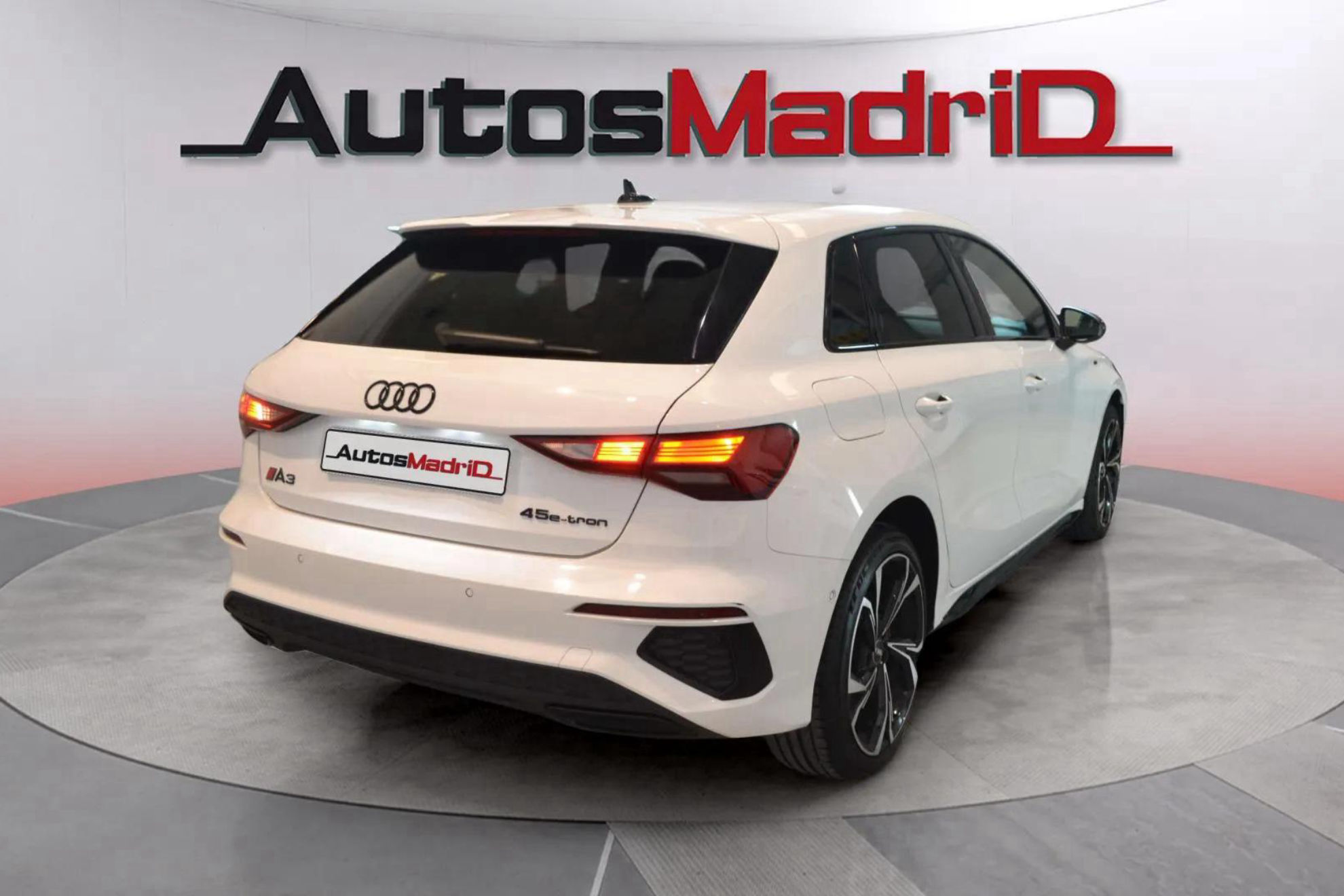 Audi A3 Sportback S line 40 TFSI e S tron - foto 7