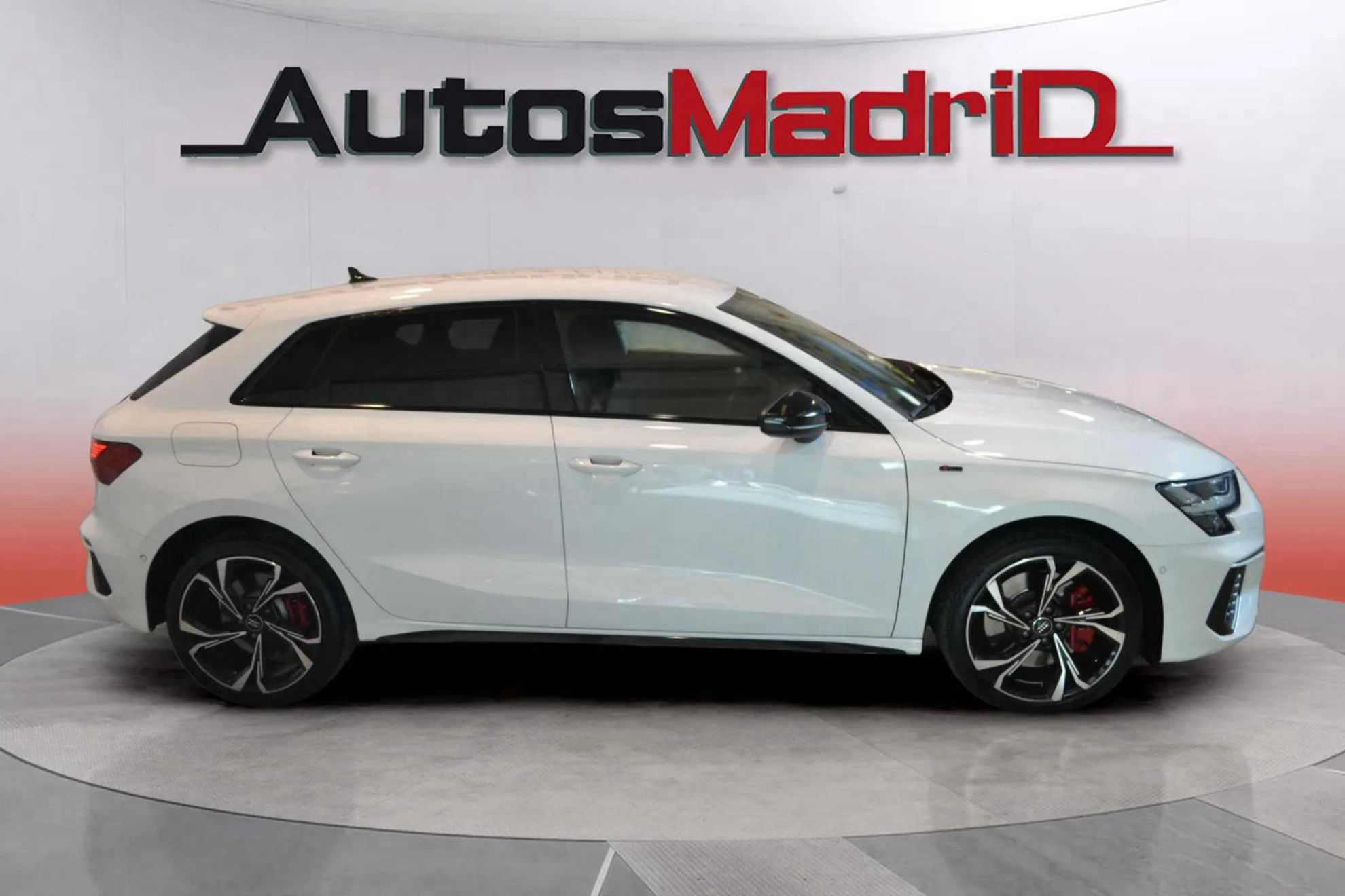 Audi A3 Sportback S line 40 TFSI e S tron - foto 8