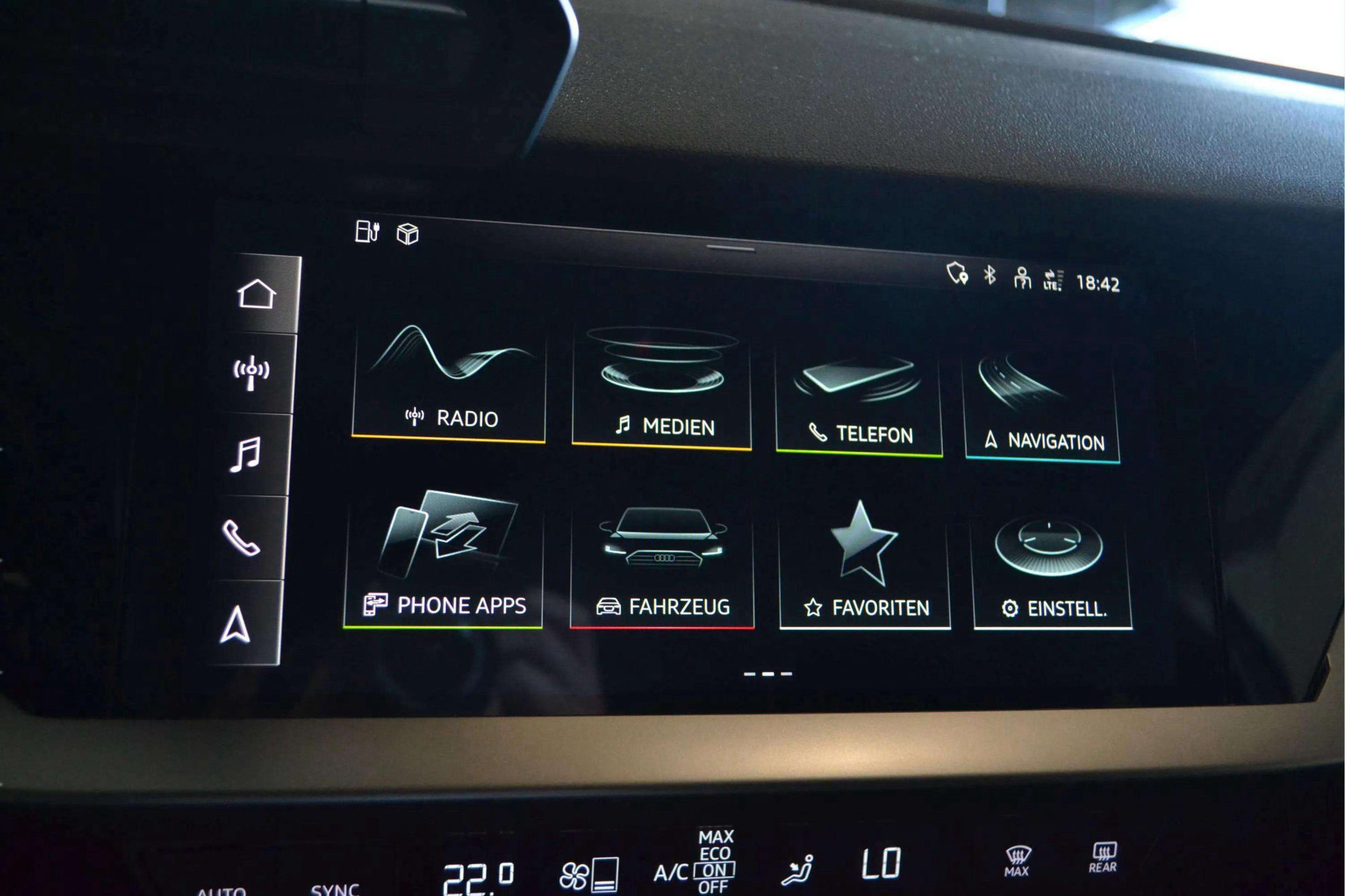 Audi A3 Sportback S line 40 TFSI e S tron - foto 32