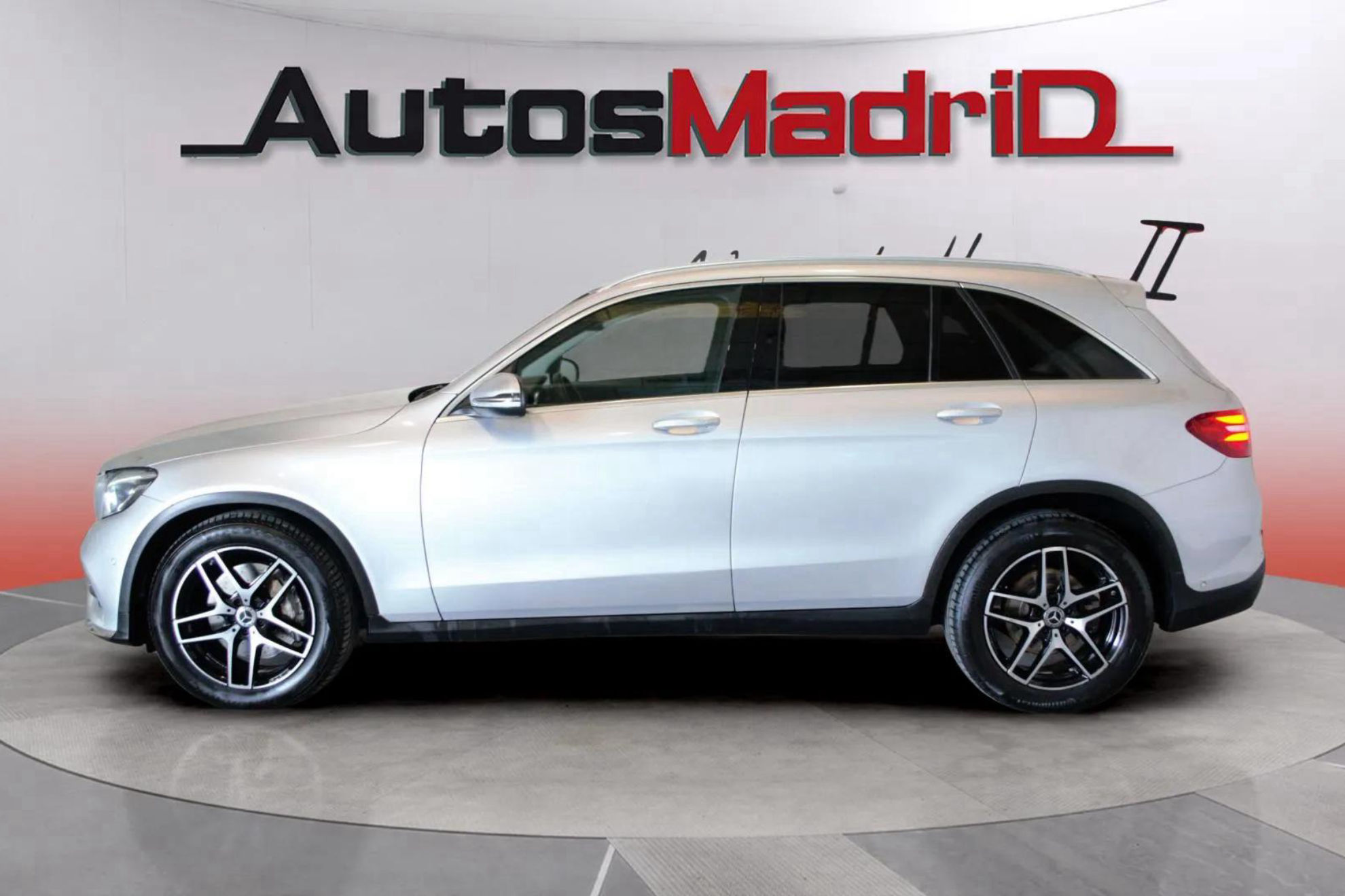 Mercedes-Benz GLC 220 d 4MATIC - foto 3