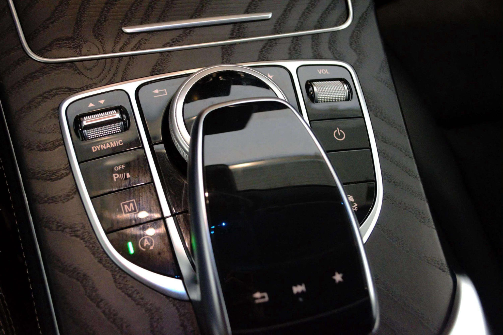 Mercedes-Benz GLC 220 d 4MATIC - foto 28