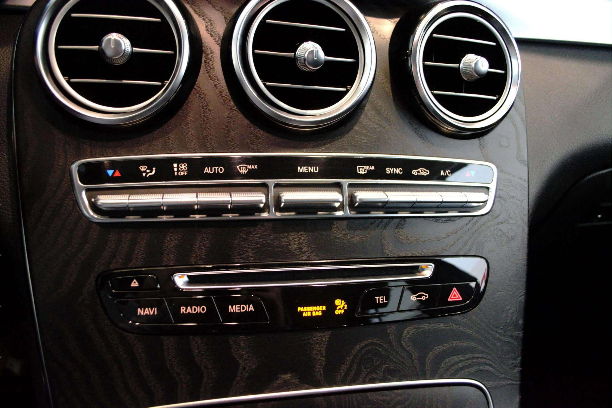 Mercedes-Benz GLC 220 d 4MATIC - foto 31
