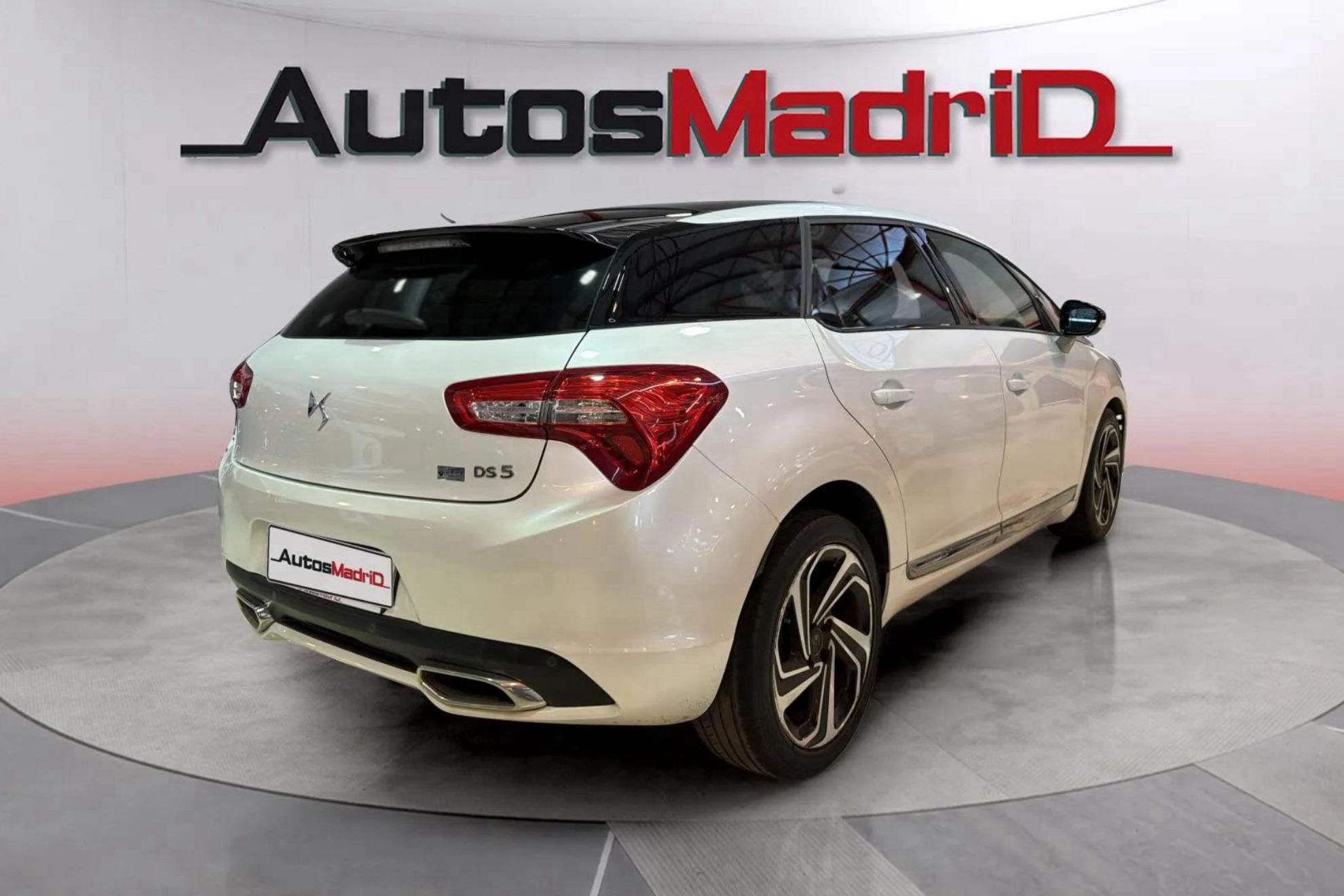 DS DS 5 BlueHDi EAT6 Sport - foto 8