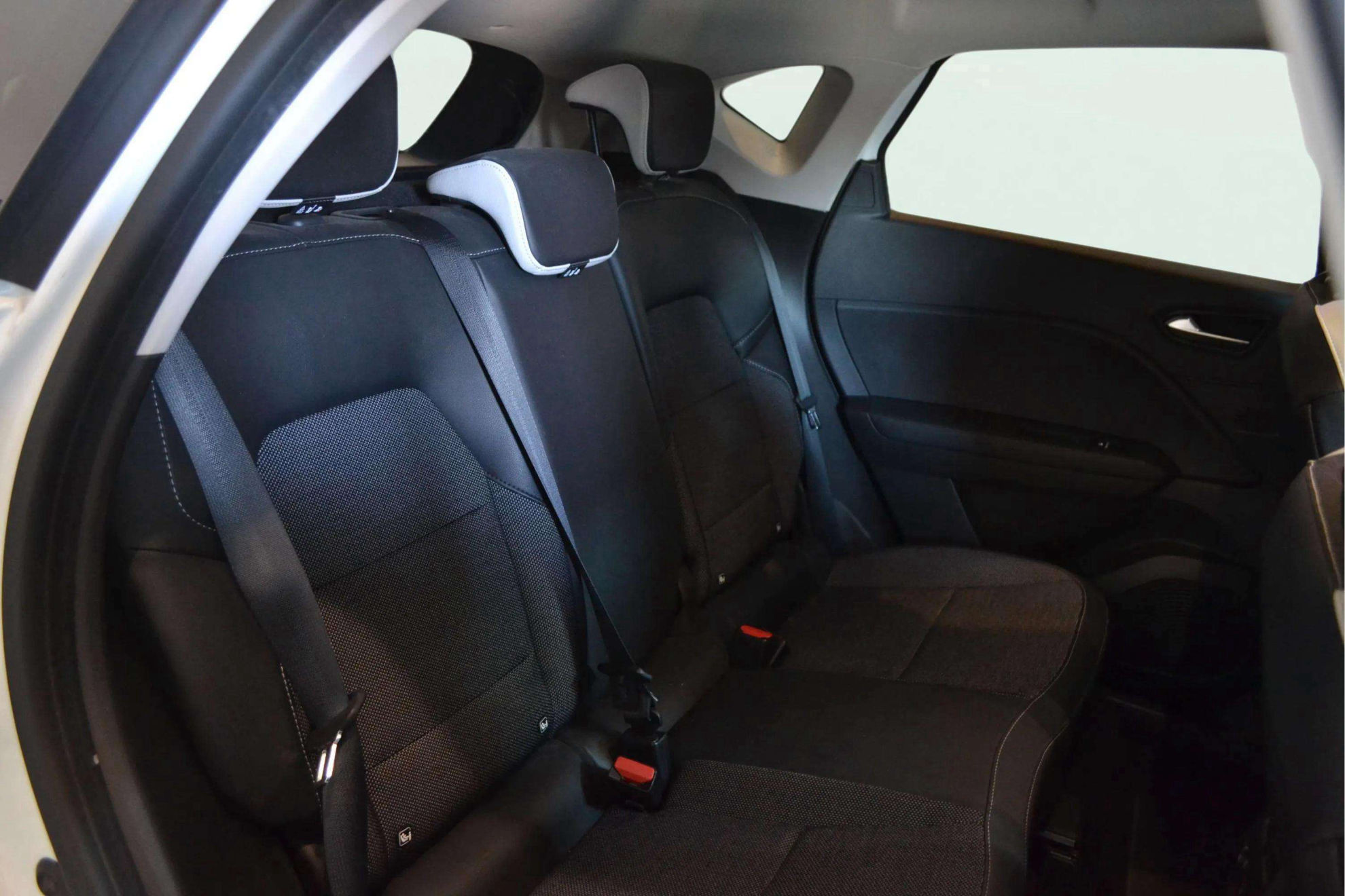 Renault Captur techno E-Tech full hybr. - foto 10