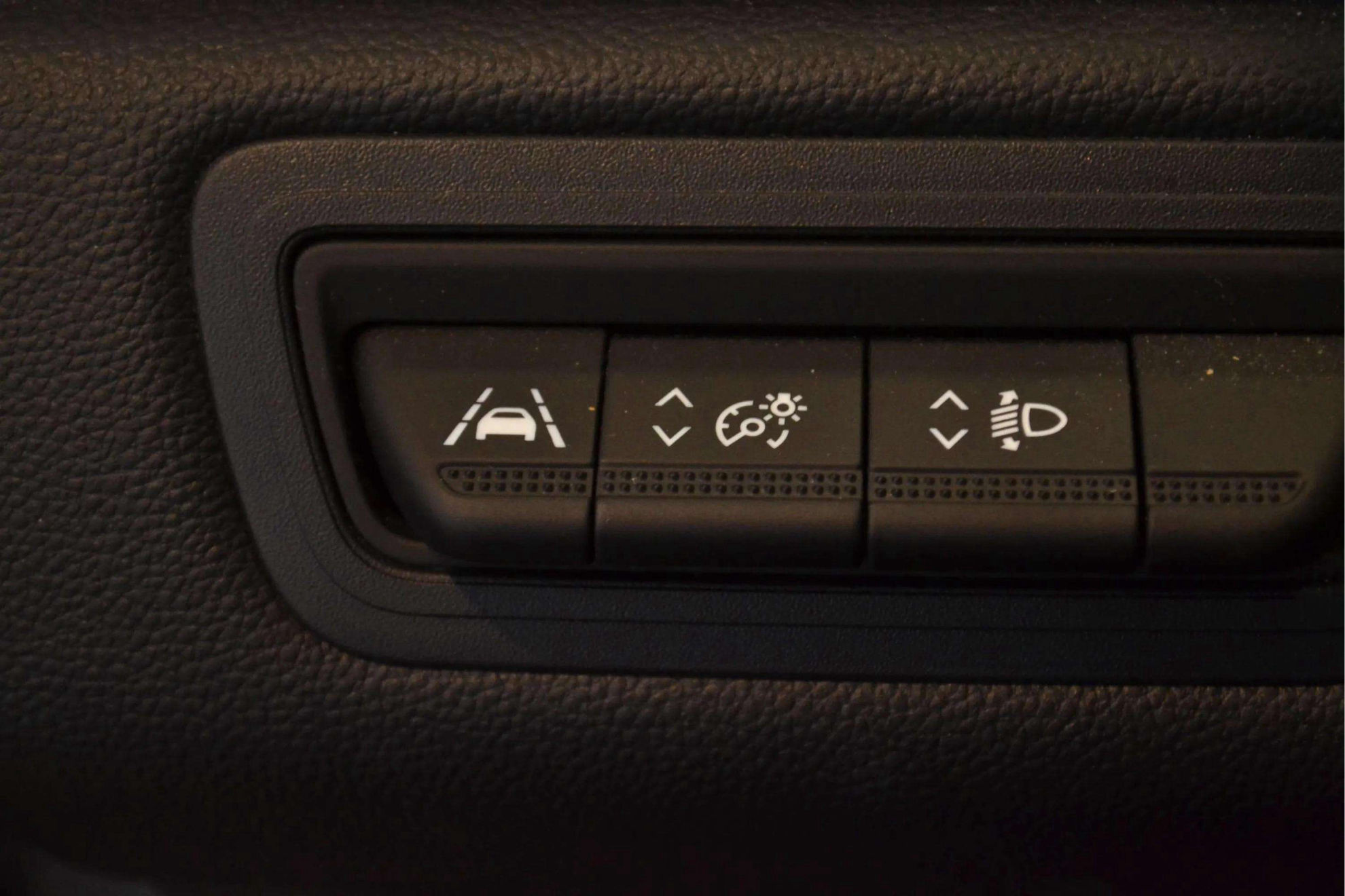 Renault Captur techno E-Tech full hybr. - foto 17