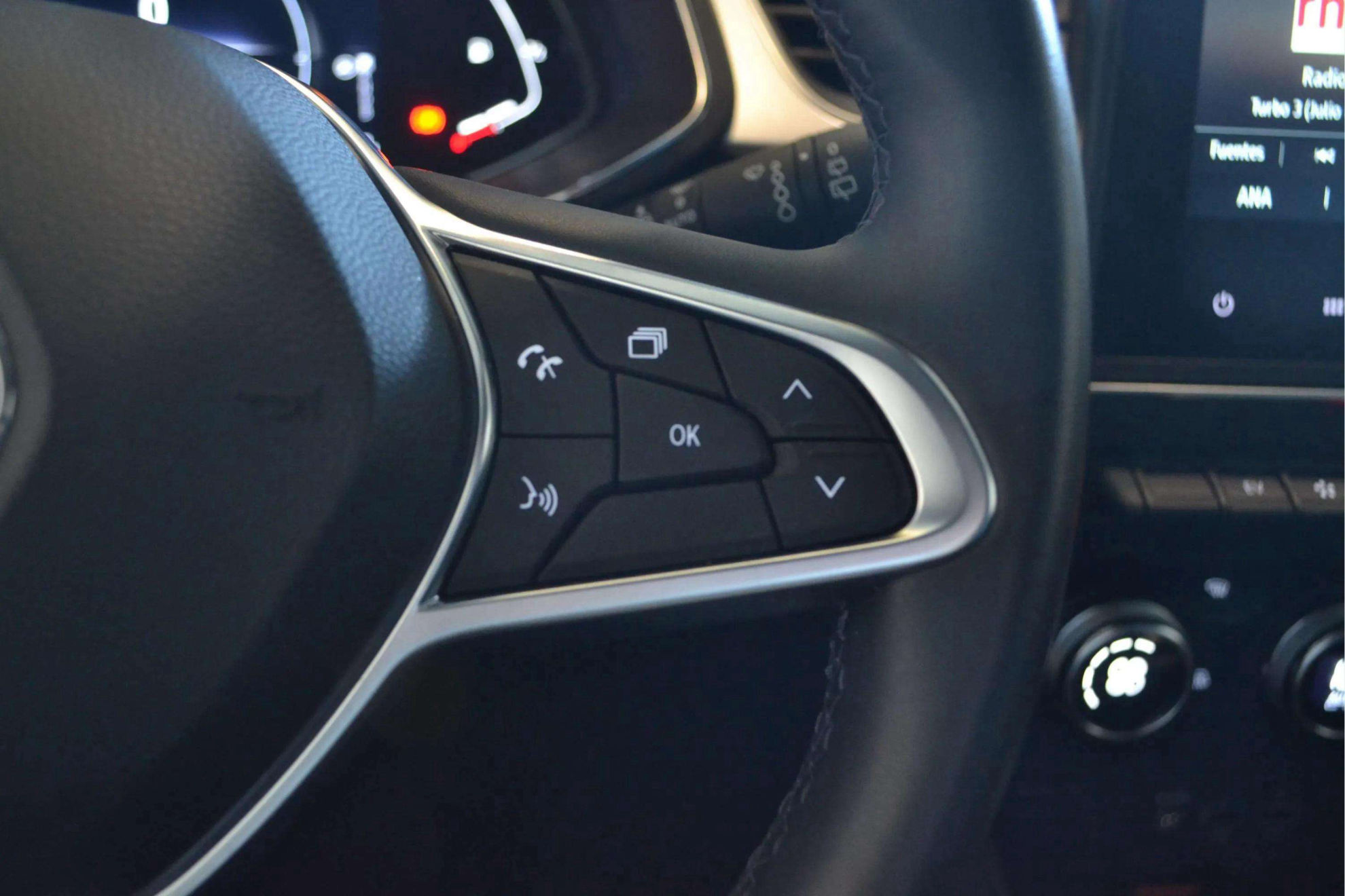 Renault Captur techno E-Tech full hybr. - foto 19