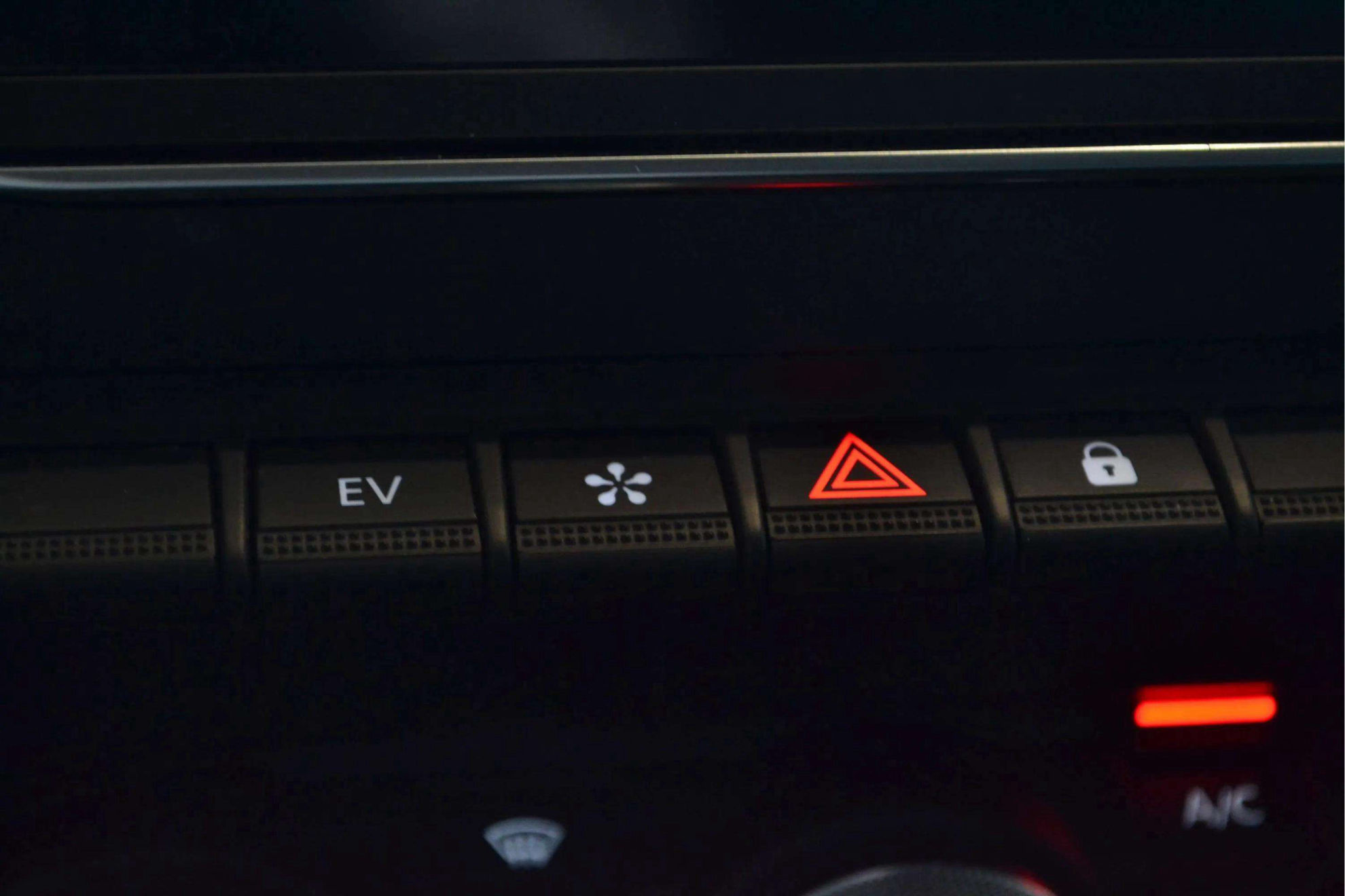 Renault Captur techno E-Tech full hybr. - foto 29