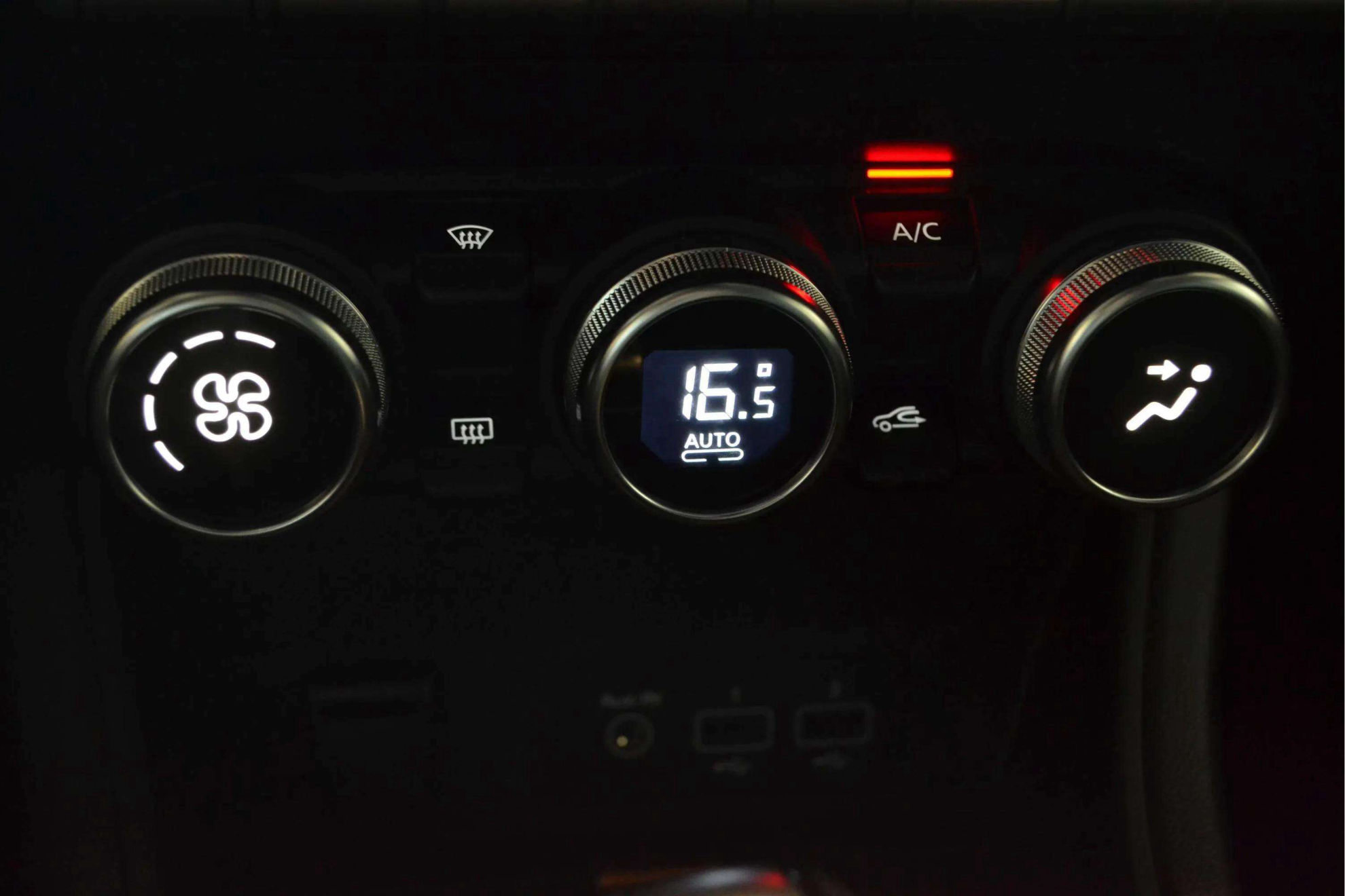 Renault Captur techno E-Tech full hybr. - foto 28