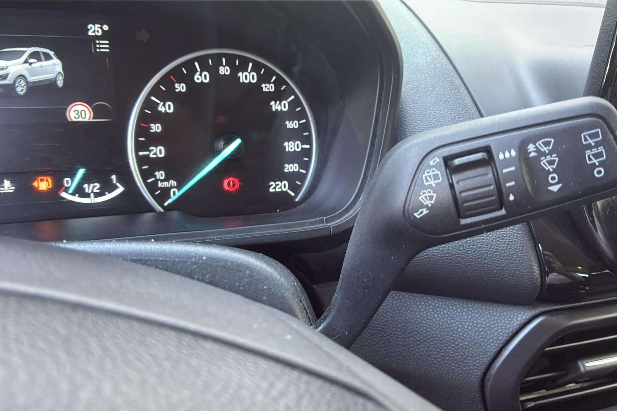 Ford EcoSport 1.0T EcoBoost ST Line - foto 19