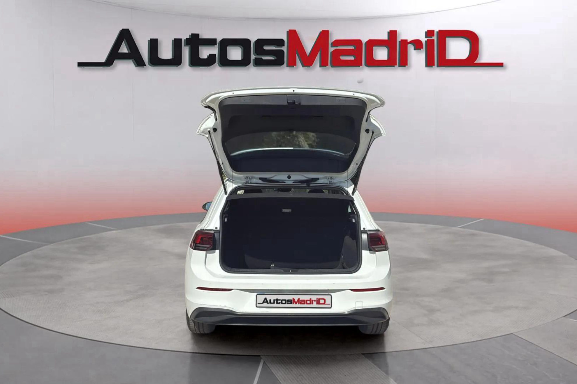 Volkswagen Golf 2.0 TDI - foto 9