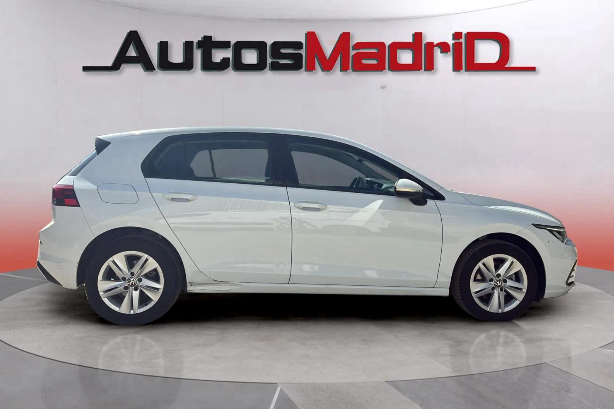 Volkswagen Golf 2.0 TDI - foto 8
