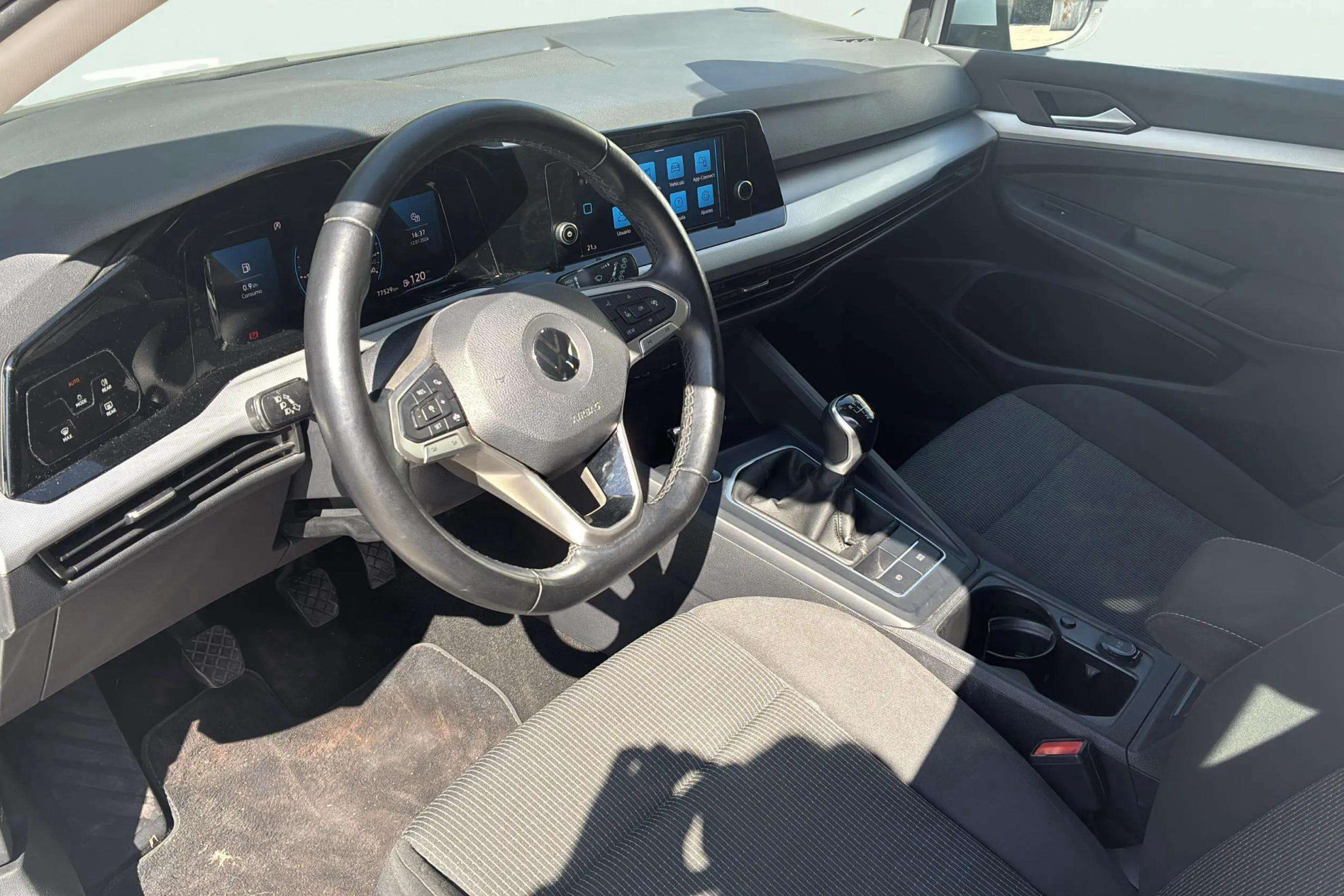 Volkswagen Golf 2.0 TDI - foto 15
