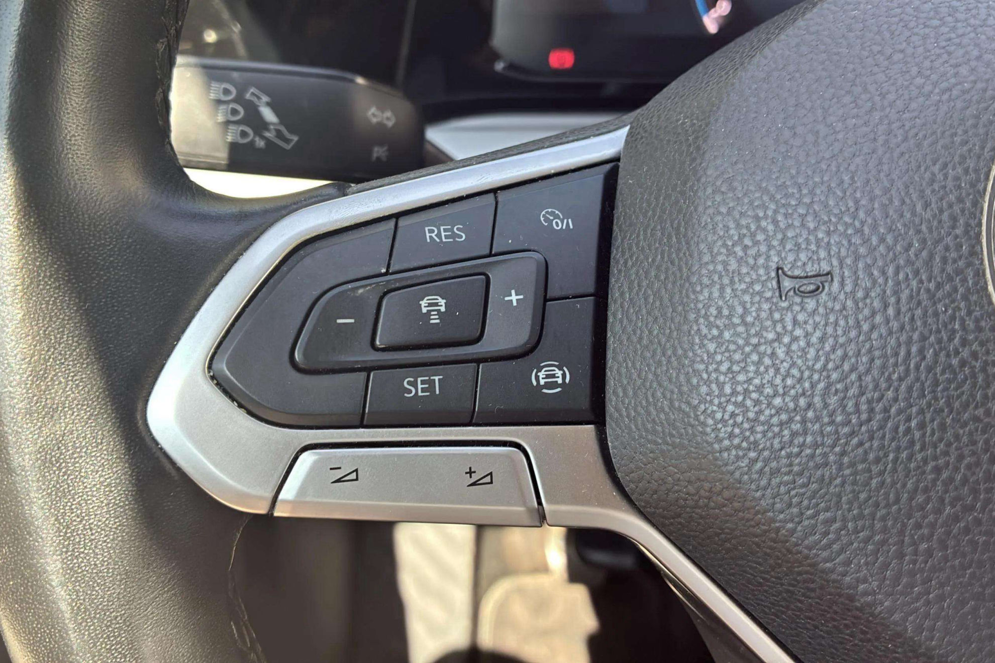 Volkswagen Golf 2.0 TDI - foto 22