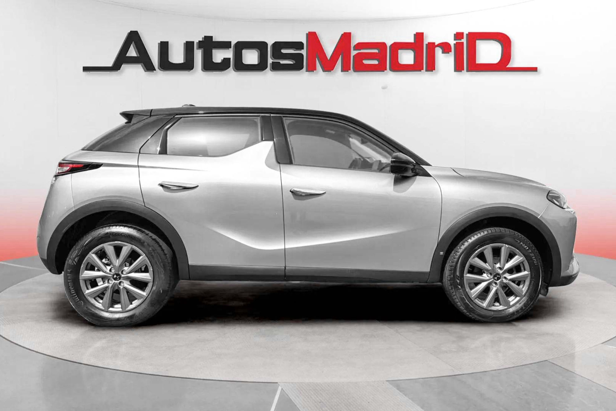 DS DS 3 Crossback PureTech Performance Line+ - foto 8