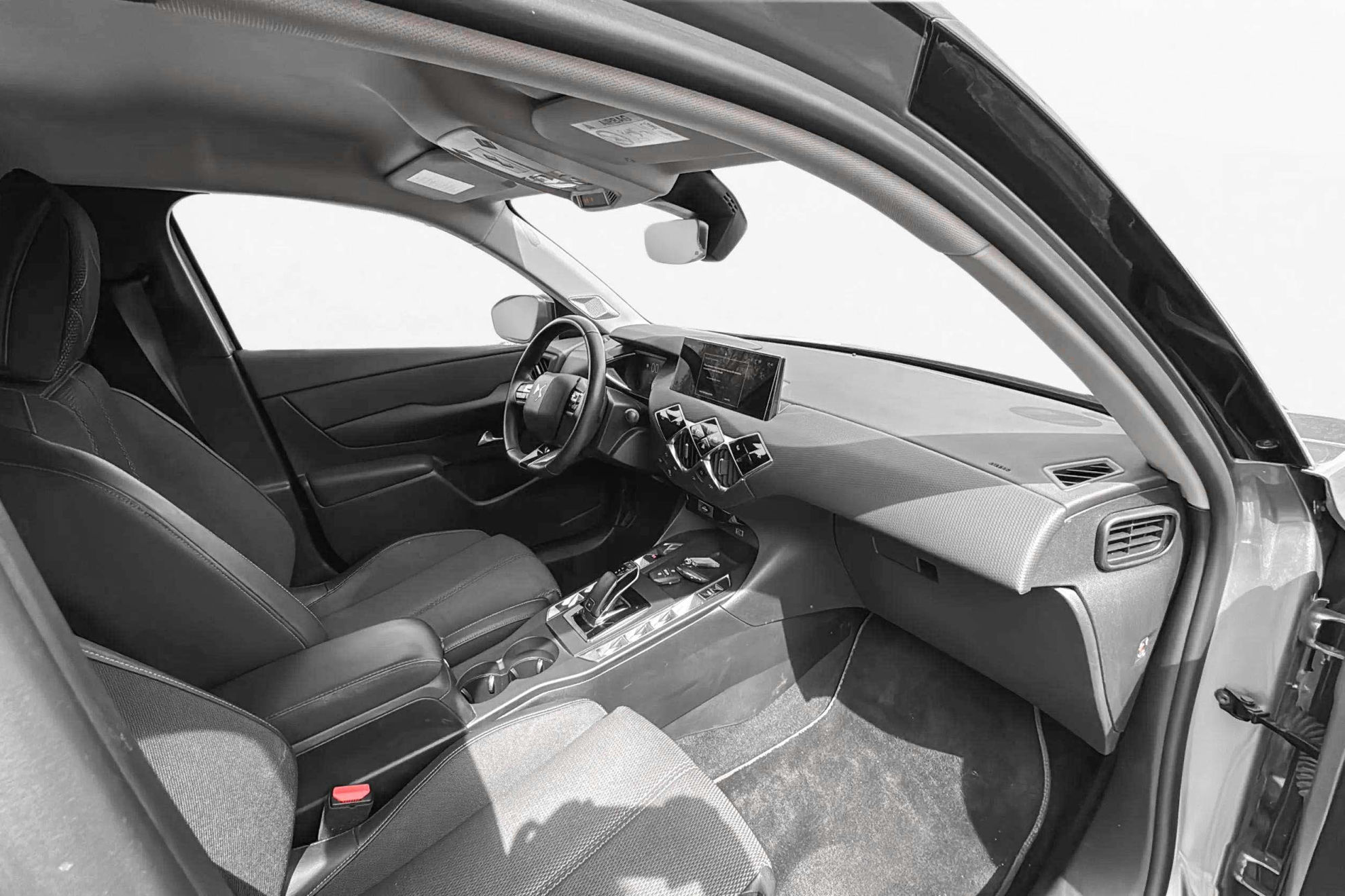 DS DS 3 Crossback PureTech Performance Line+ - foto 16