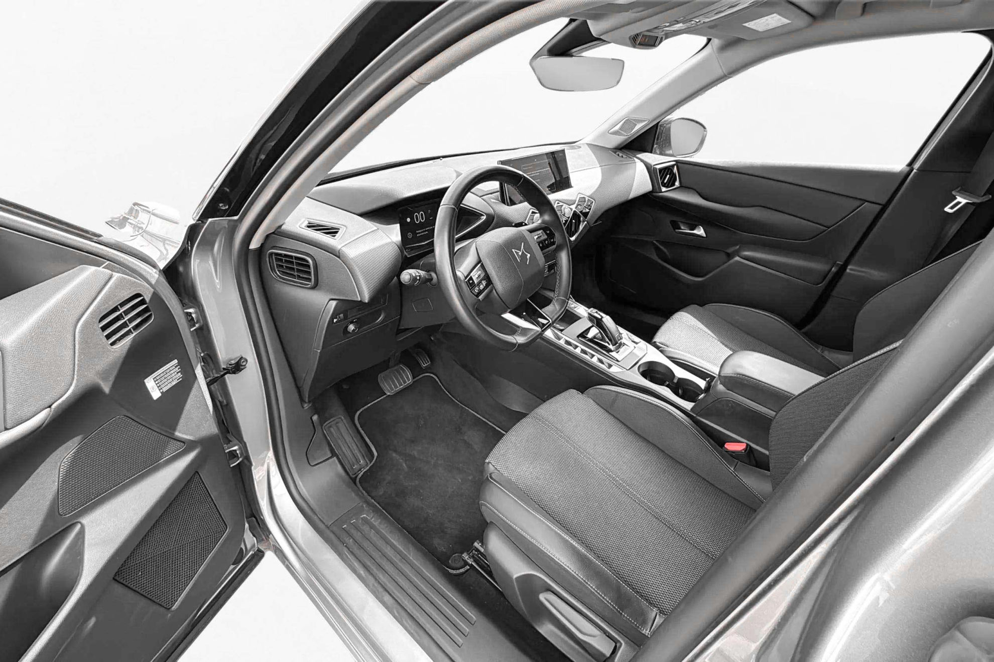 DS DS 3 Crossback PureTech Performance Line+ - foto 12