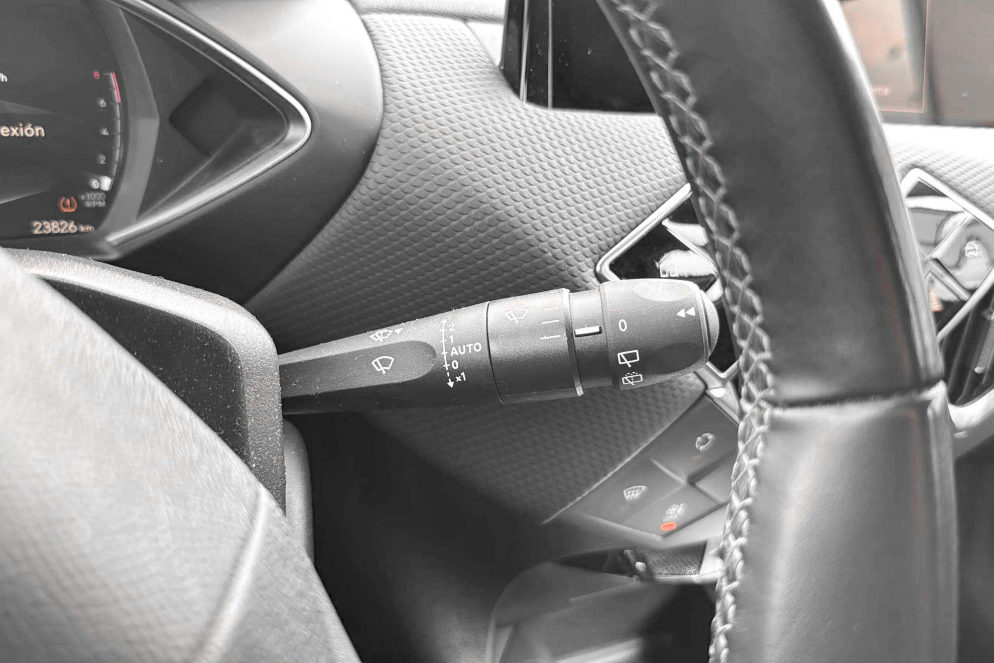 DS DS 3 Crossback PureTech Performance Line+ - foto 27