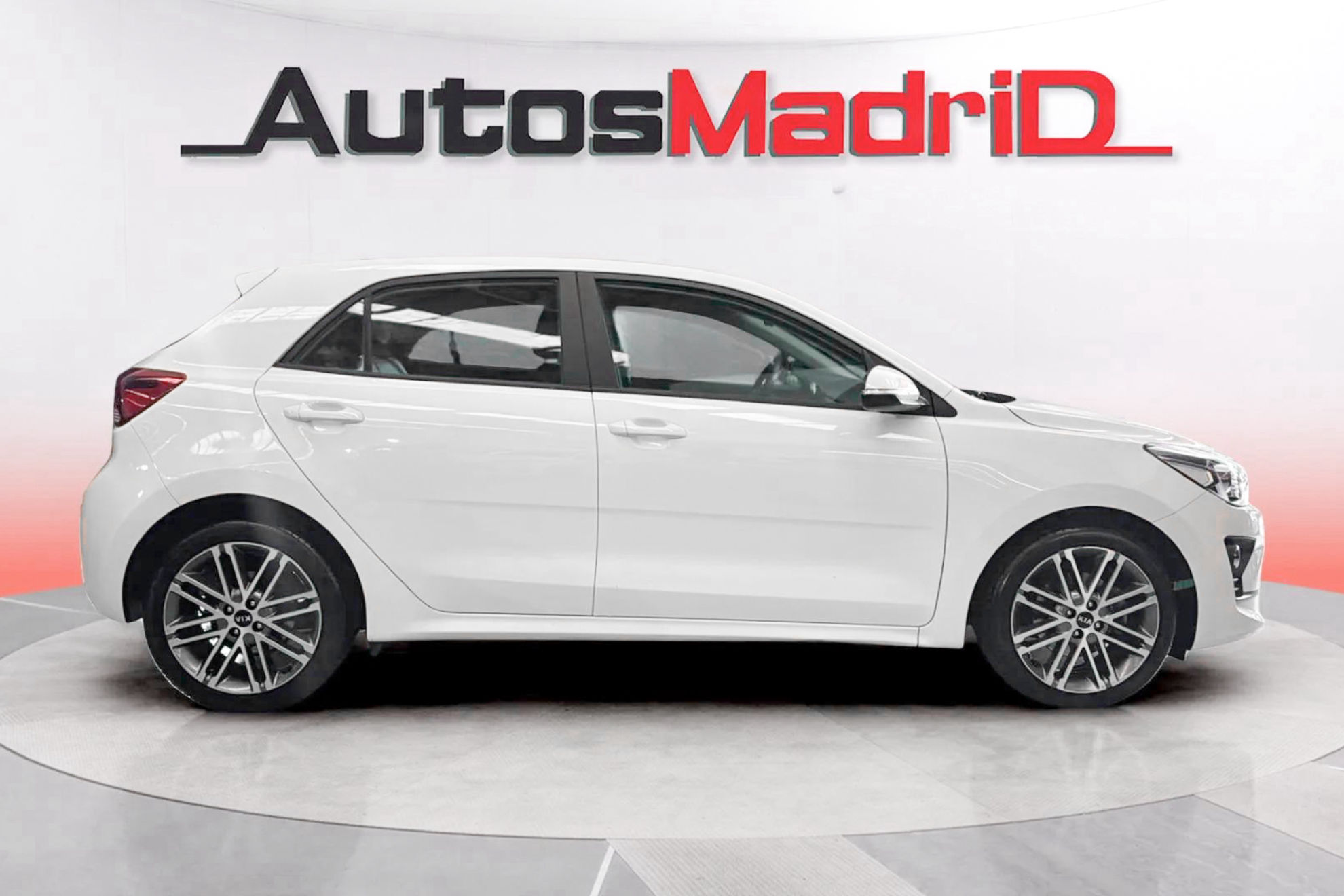 Kia Rio 1.0 T-GDi MHEV iMT GT Line - foto 8