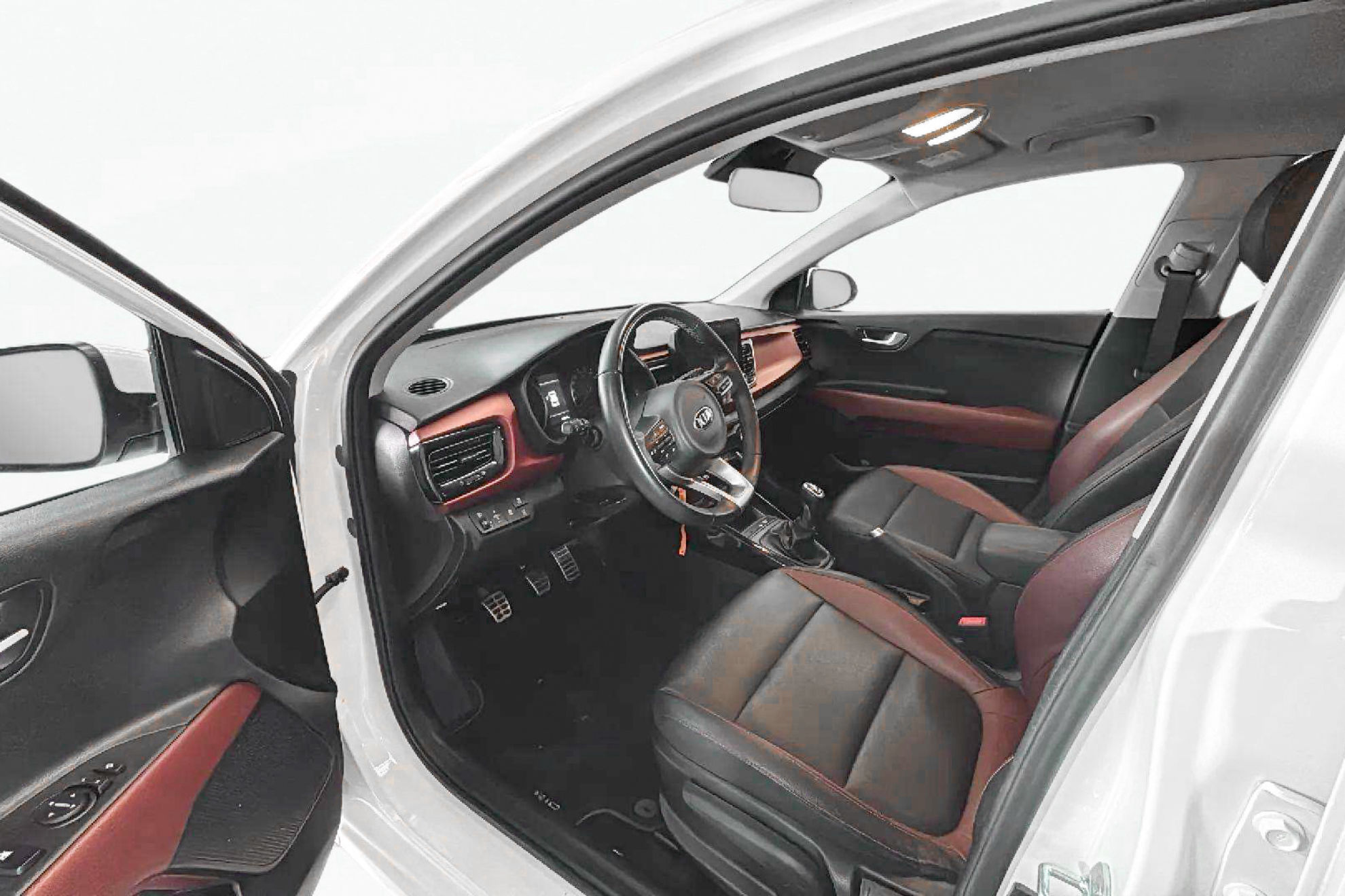 Kia Rio 1.0 T-GDi MHEV iMT GT Line - foto 11