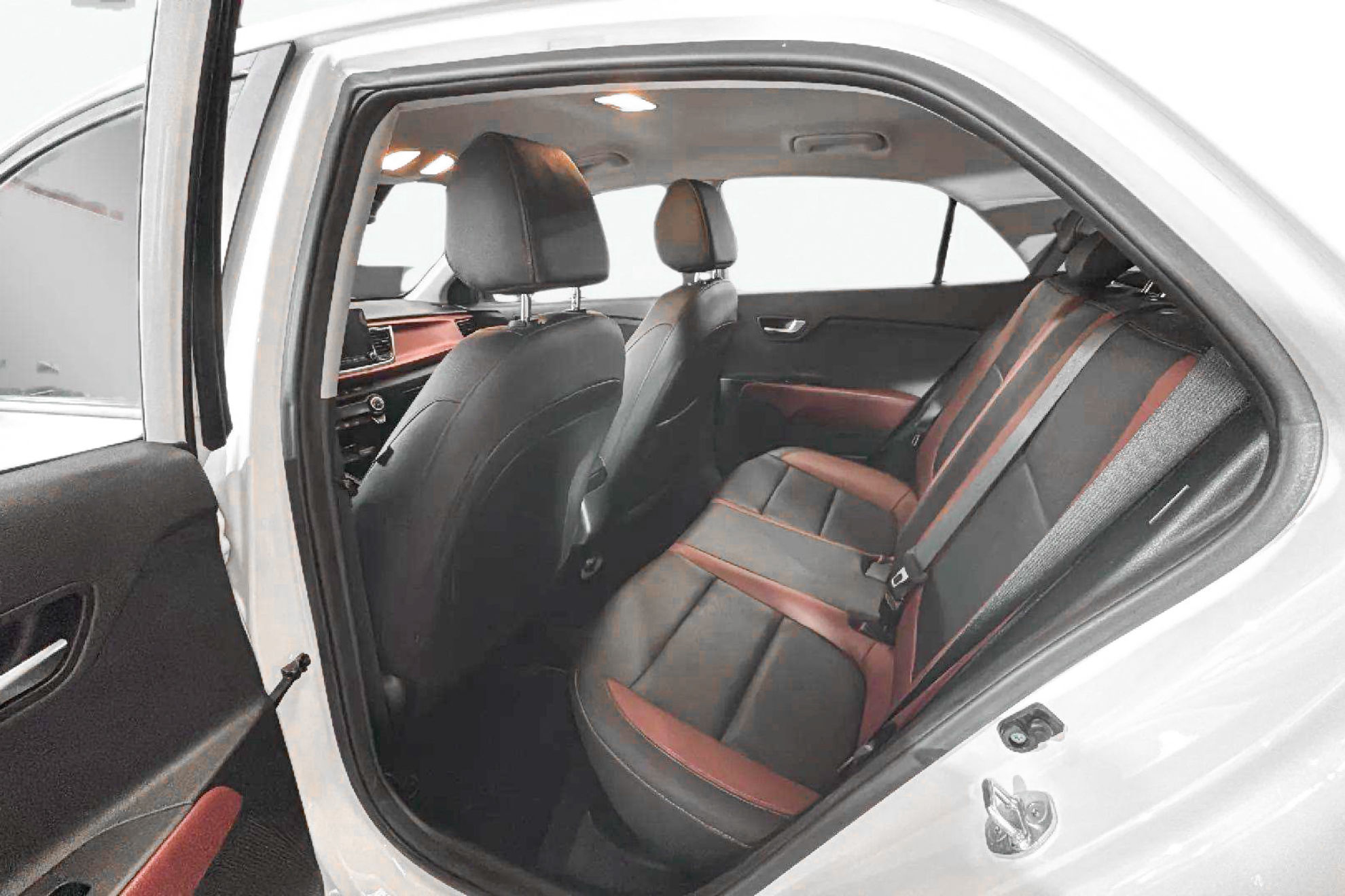 Kia Rio 1.0 T-GDi MHEV iMT GT Line - foto 13
