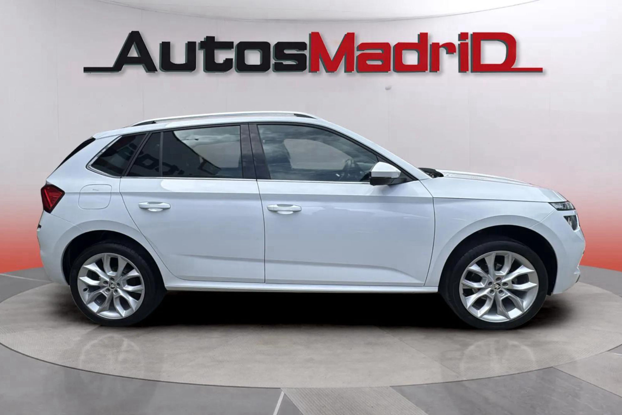 Škoda Kamiq 1.0 TSI Style - foto 8