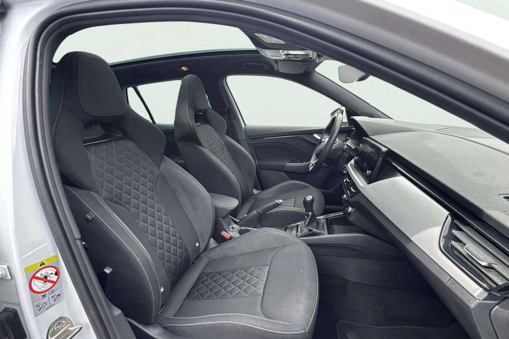 Škoda Kamiq 1.0 TSI Style - foto 13