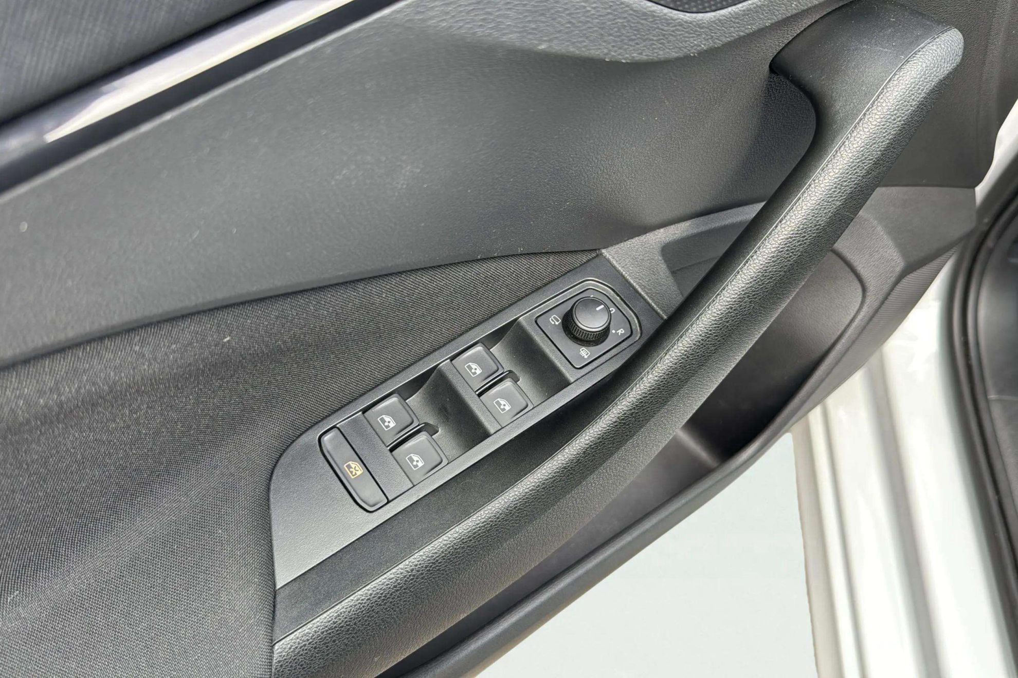 Škoda Kamiq 1.0 TSI Style - foto 20