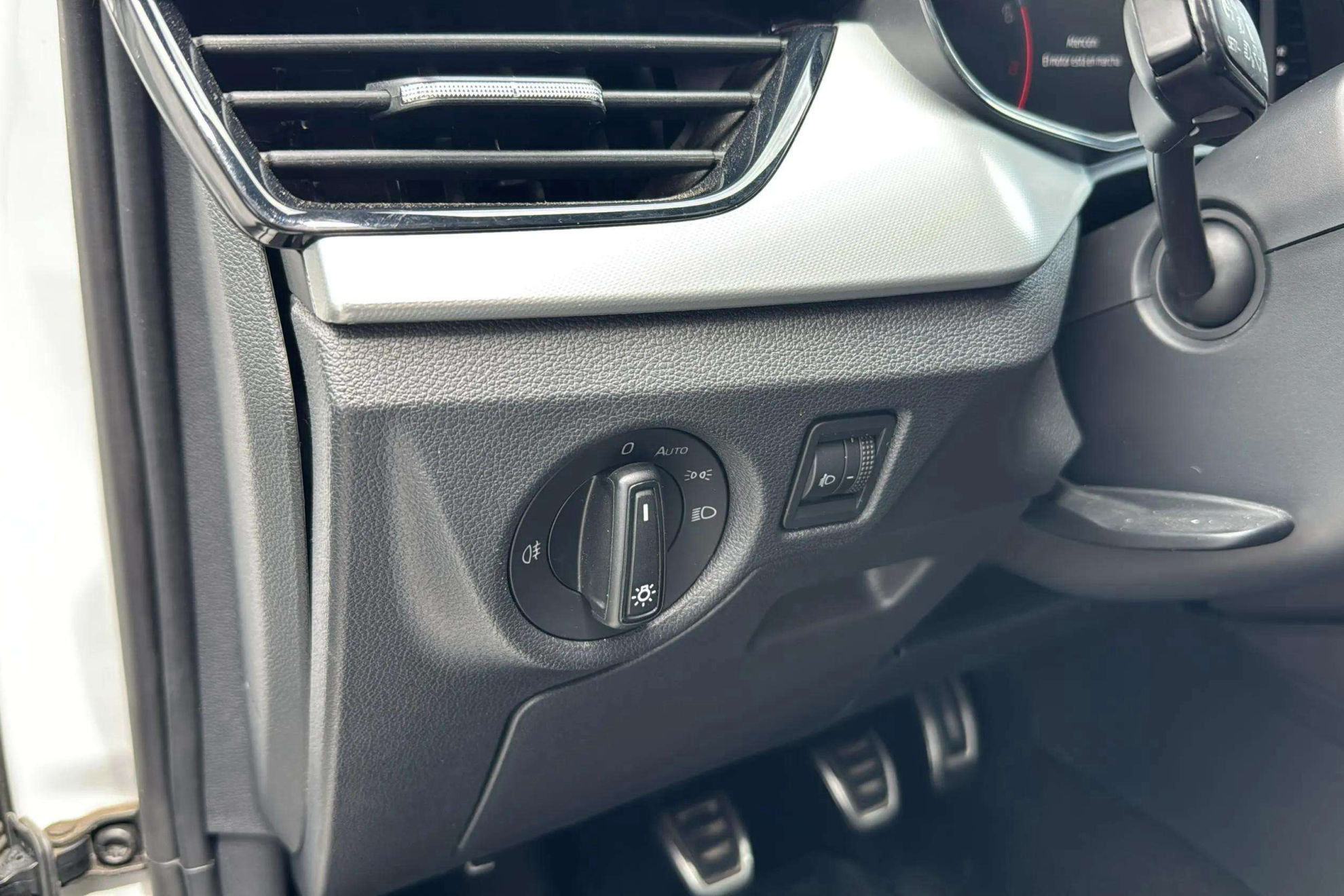 Škoda Kamiq 1.0 TSI Style - foto 21