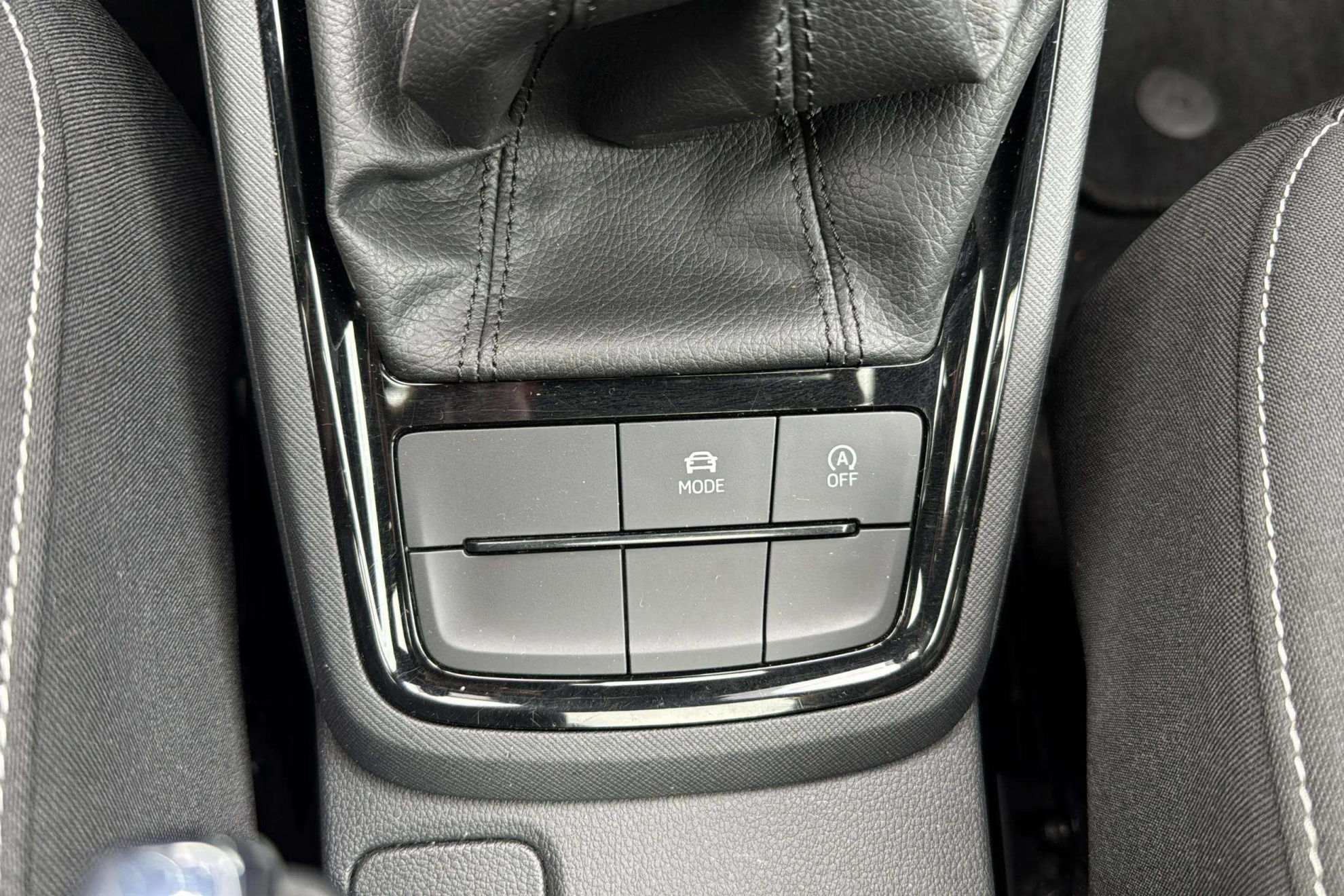 Škoda Kamiq 1.0 TSI Style - foto 38